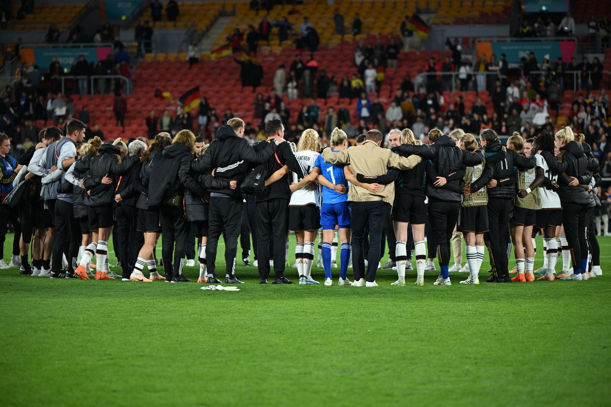 «Was für ein Drama!» – Reaktionen auf das frühe DFB-Aus