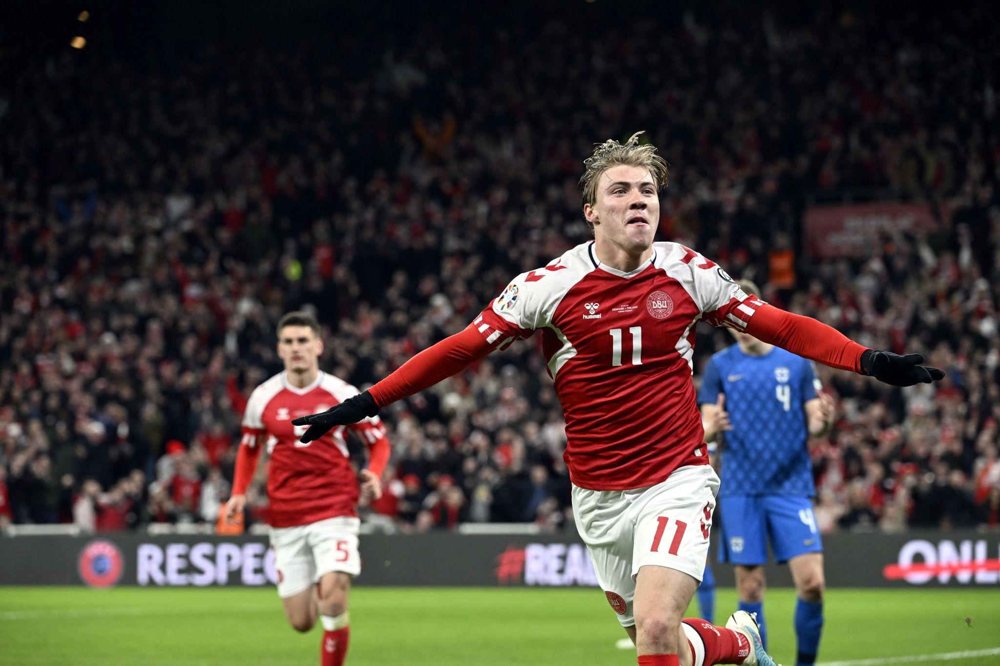 Transfer von Stürmer Højlund zu Manchester United perfekt