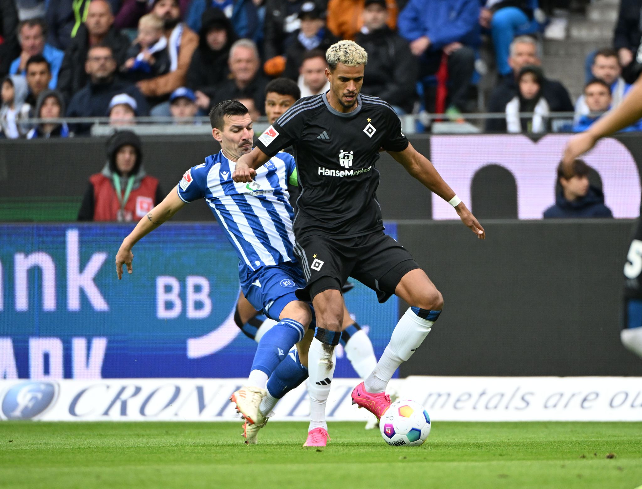 Gegentor in der Nachspielzeit: HSV verpasst Sieg beim KSC