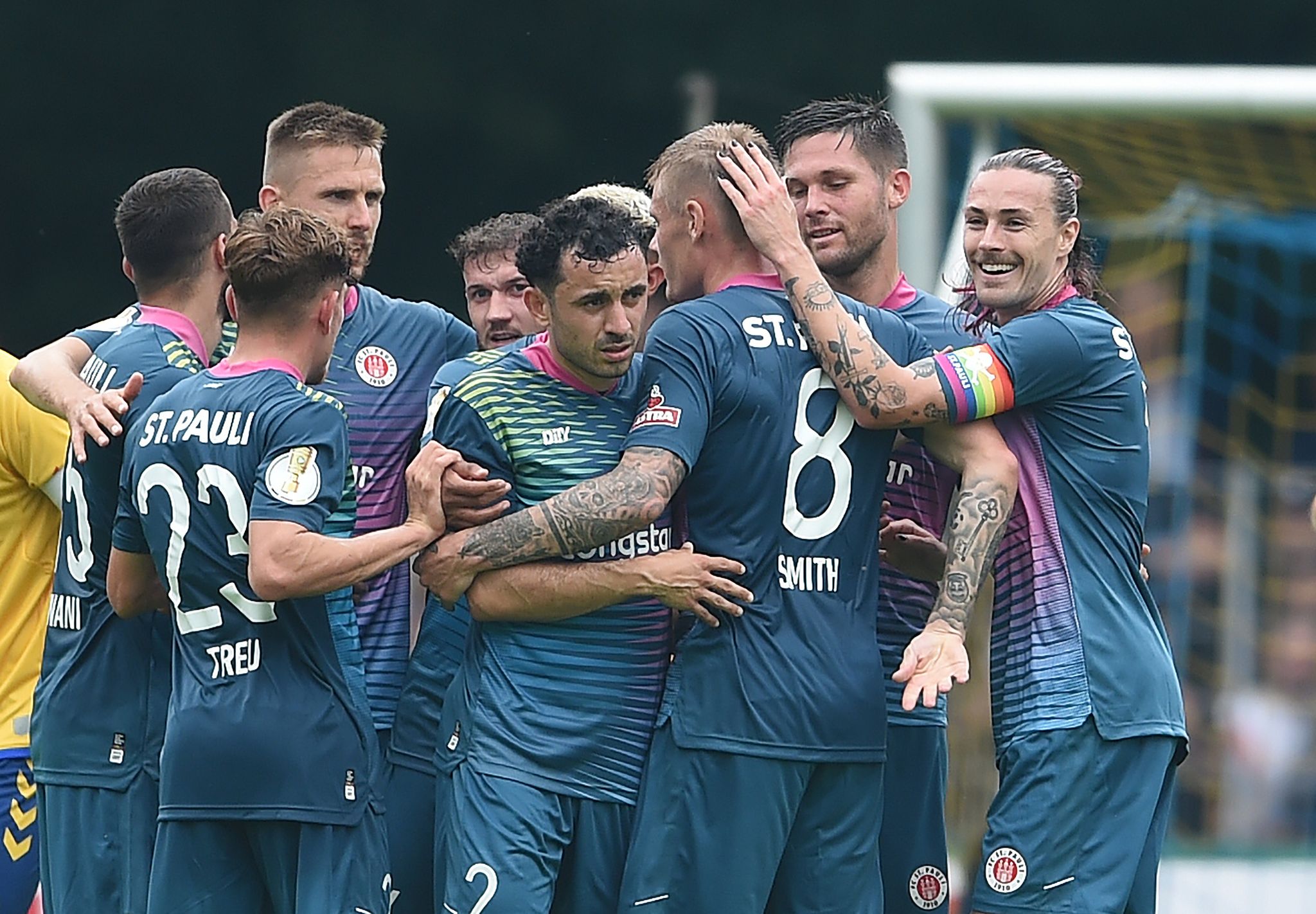 St. Pauli siegt problemlos bei Oberligist Delmenhorst