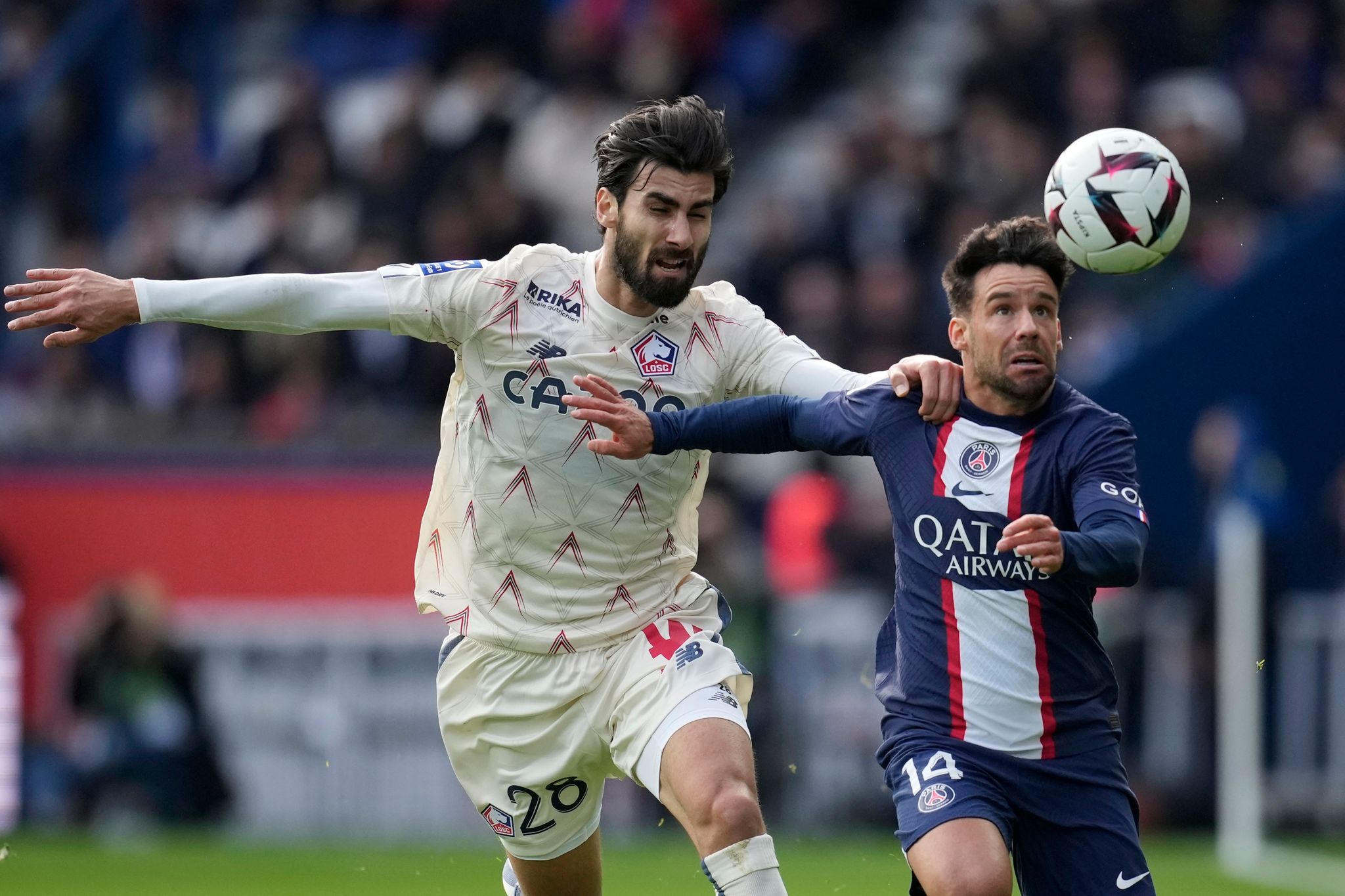 Union und Leverkusen an Bernat interessiert