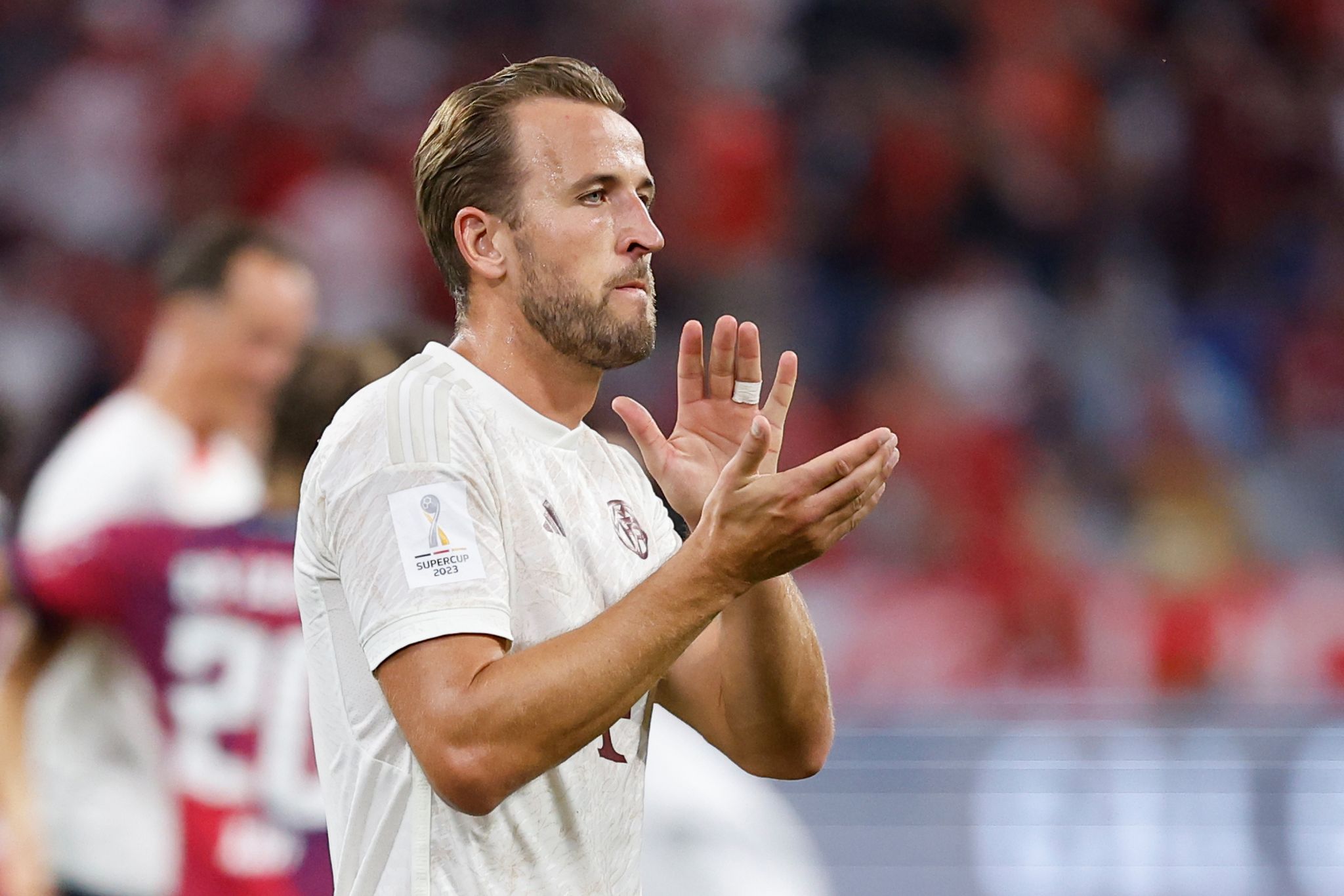 Bayern starten mit Kane und Kim – Müller auf der Bank