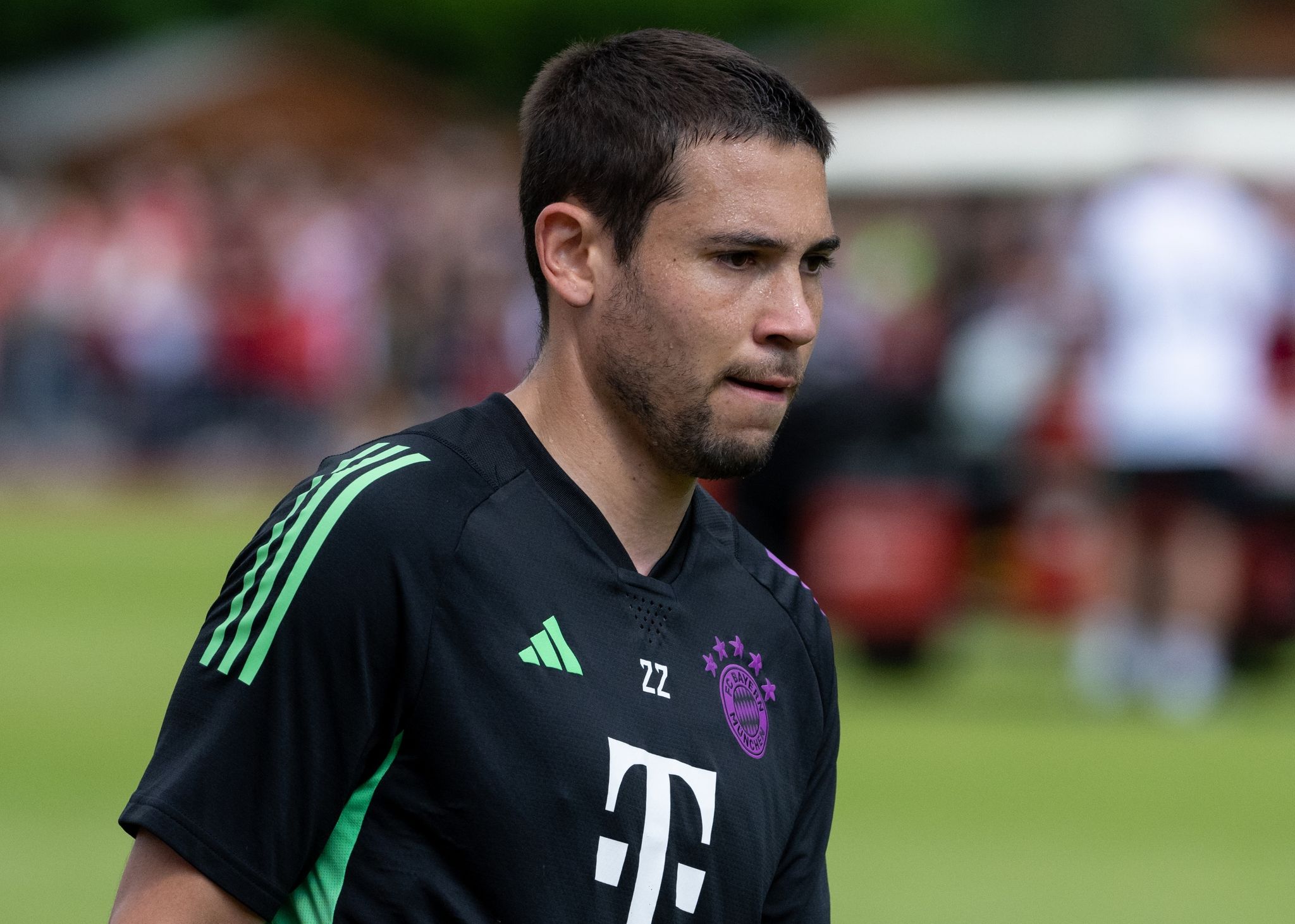Bayern-Neuzugang Guerreiro im Lauftraining