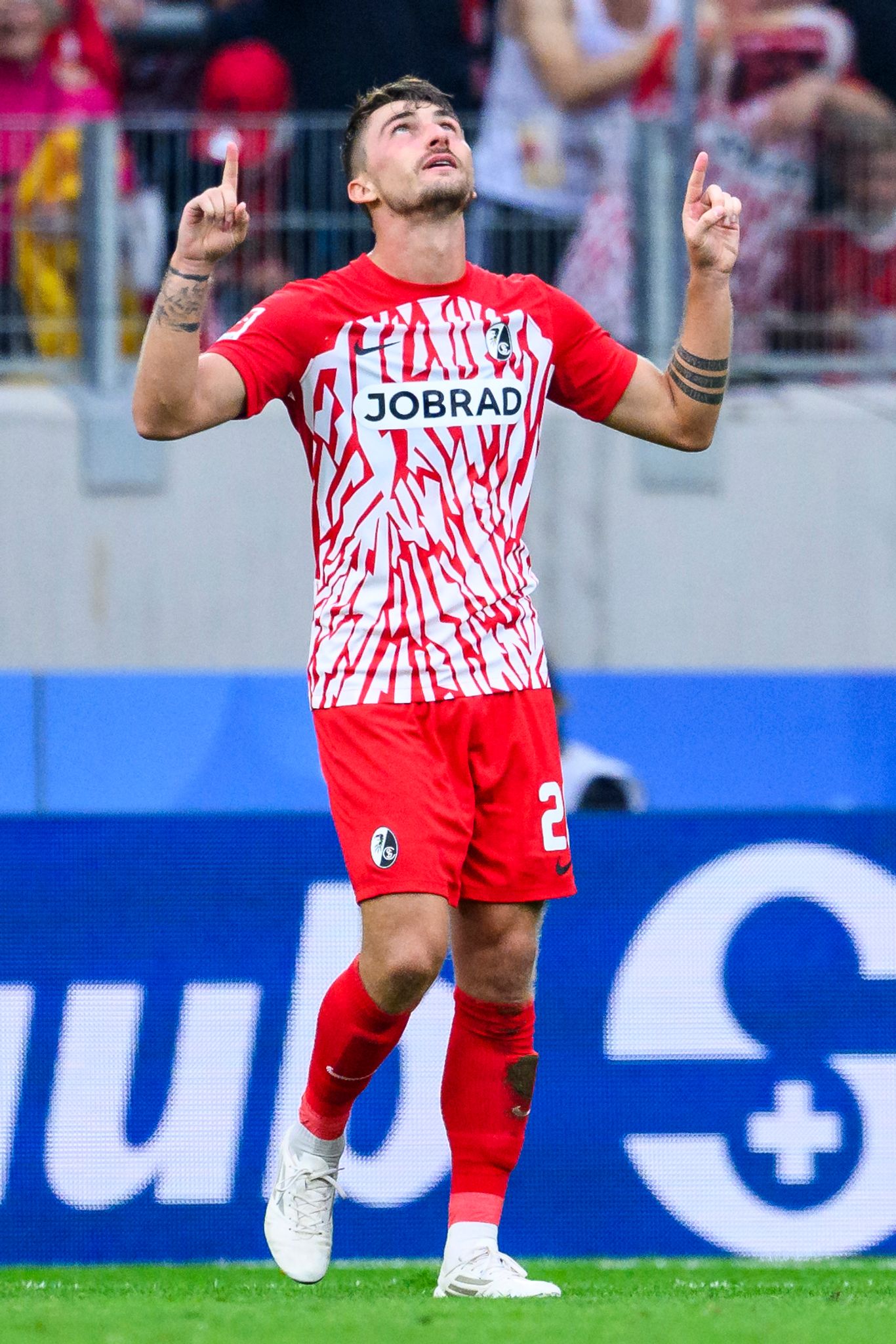 Rückkehrer Philipp lässt Freiburg gegen Bremen spät jubeln