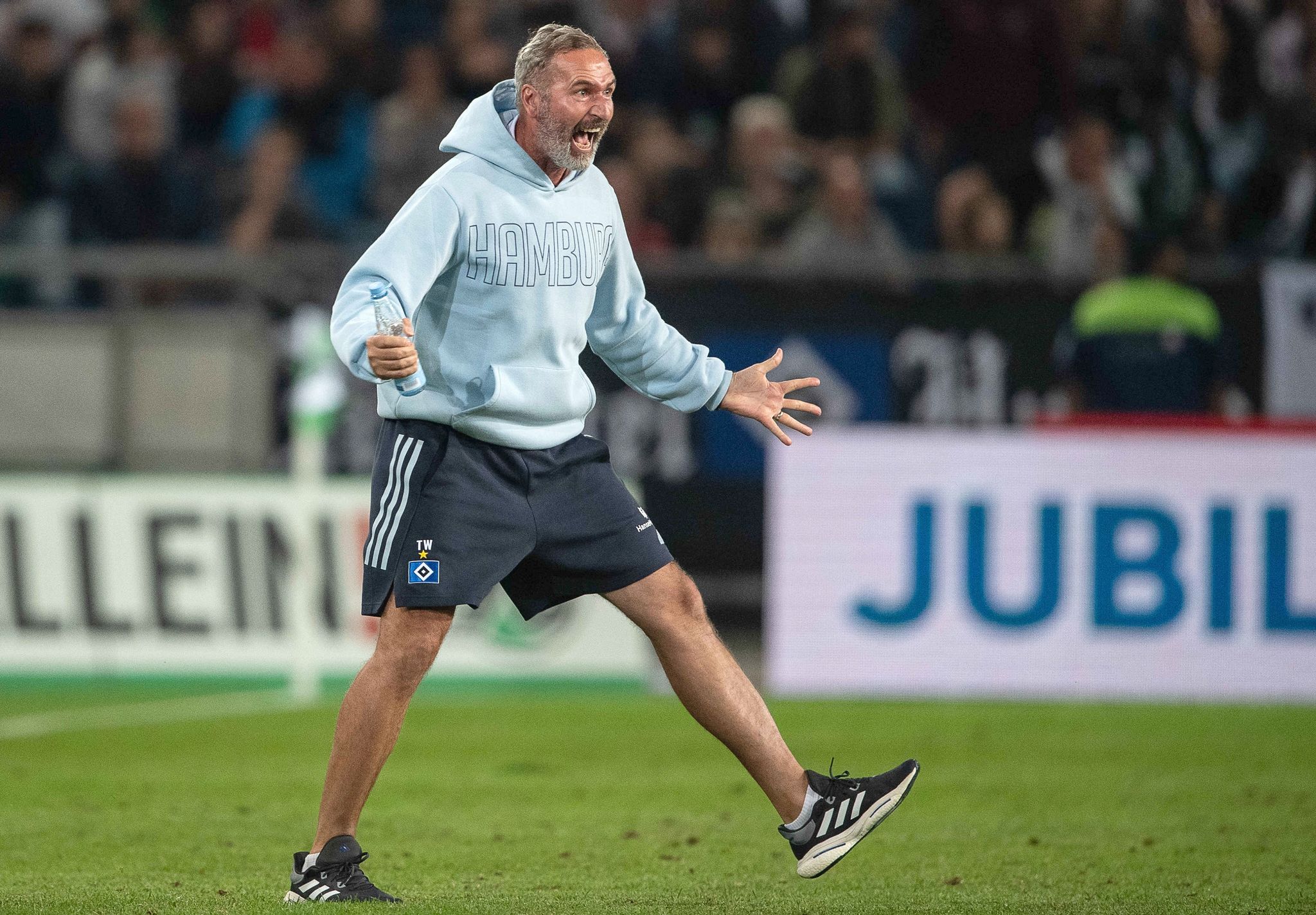 «Einfach eine Wucht»: HSV auch in Unterzahl nicht zu stoppen