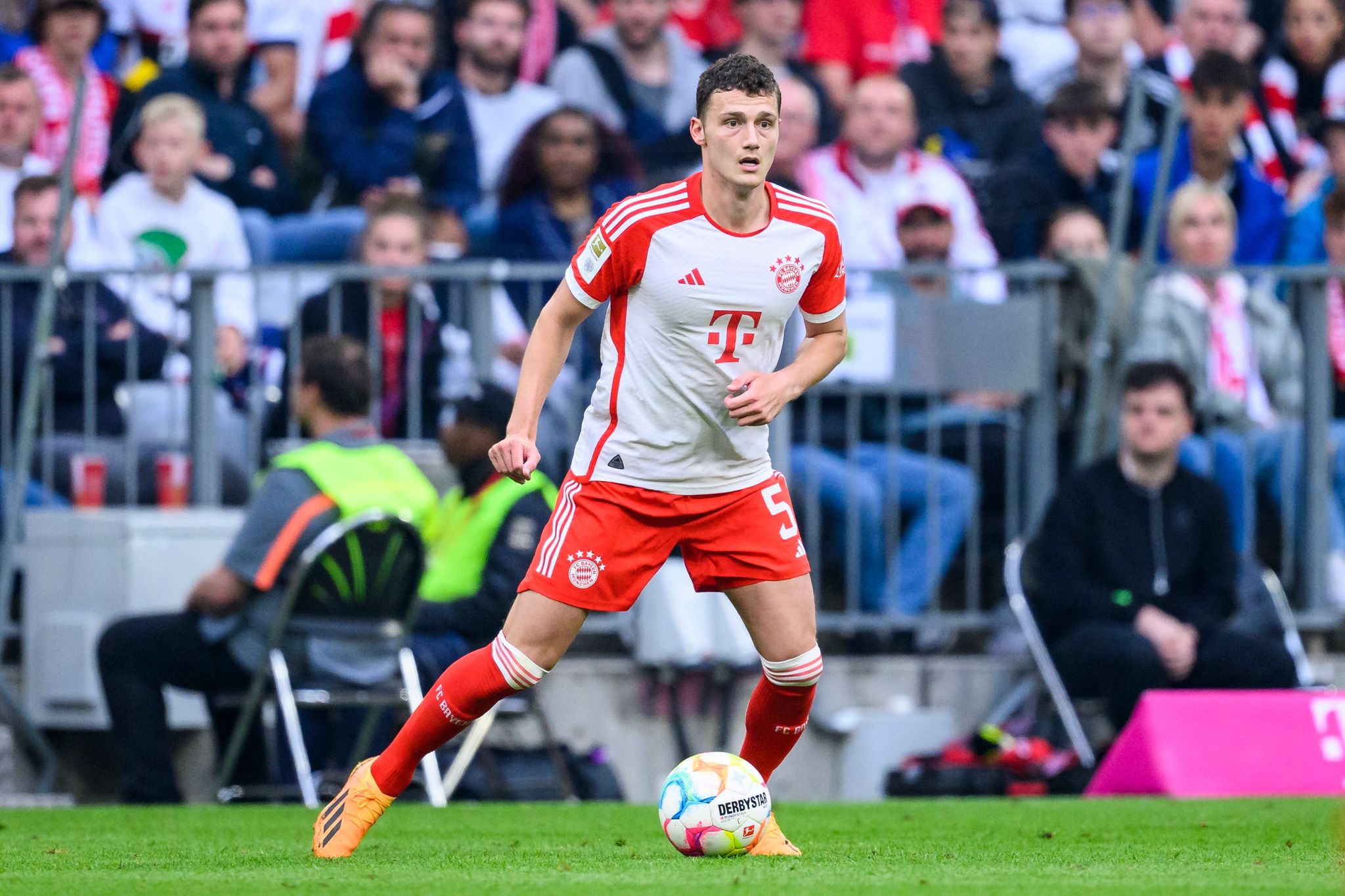 Wechsel perfekt: Pavard vom FC Bayern zu Inter Mailand