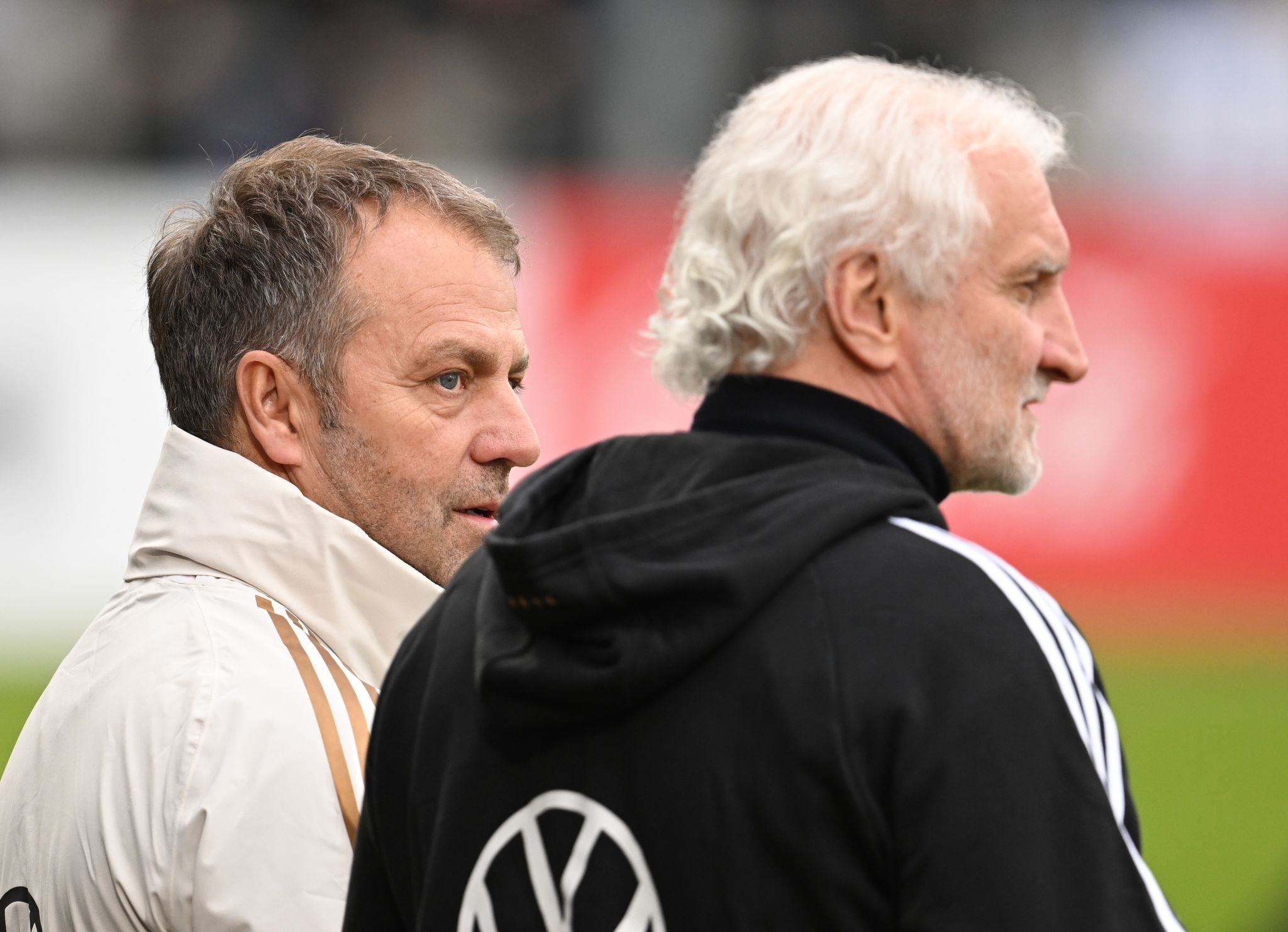 Völler verteidigt USA-Reise der Nationalmannschaft