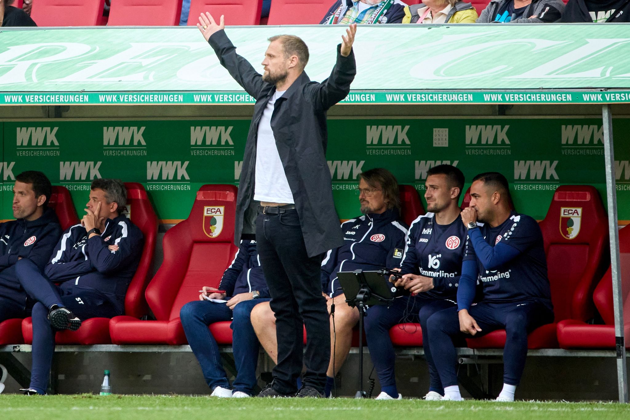 Trotz Tabellenkeller: Keine Trainer-Diskussion in Mainz
