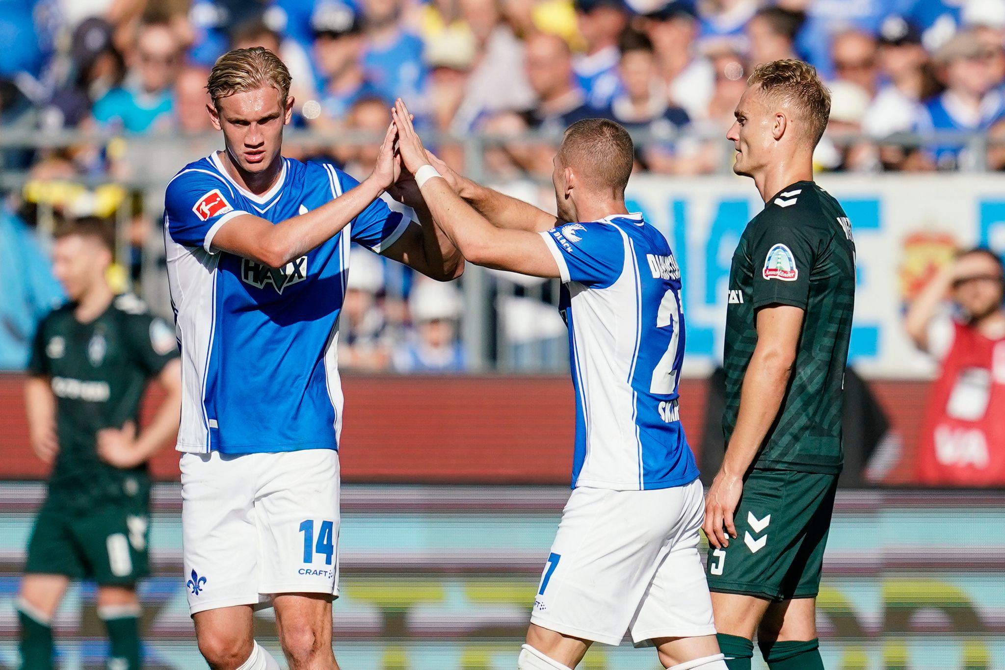 Darmstadt bejubelt gegen schwaches Werder ersten Saisonsieg