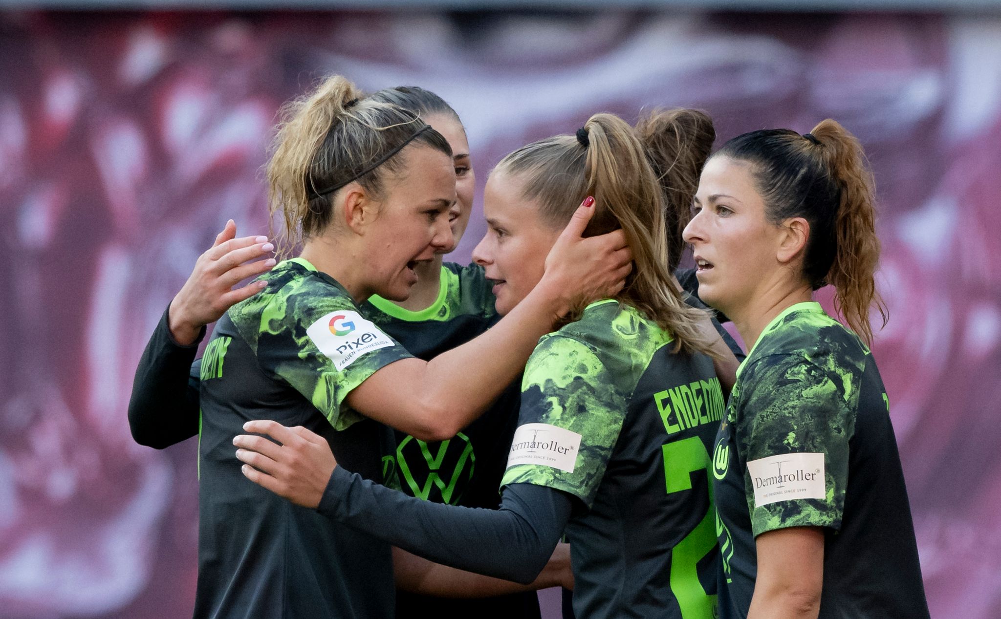 Wolfsburgs Frauen distanzieren erst mal den FC Bayern