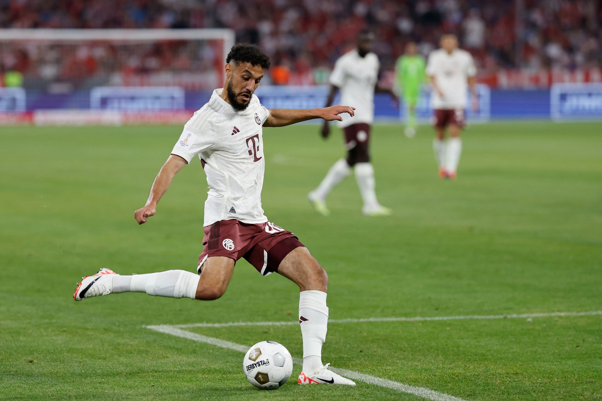 Mazraoui bleibt im FCB-Kader – Tuchel begrüßt Entscheidung
