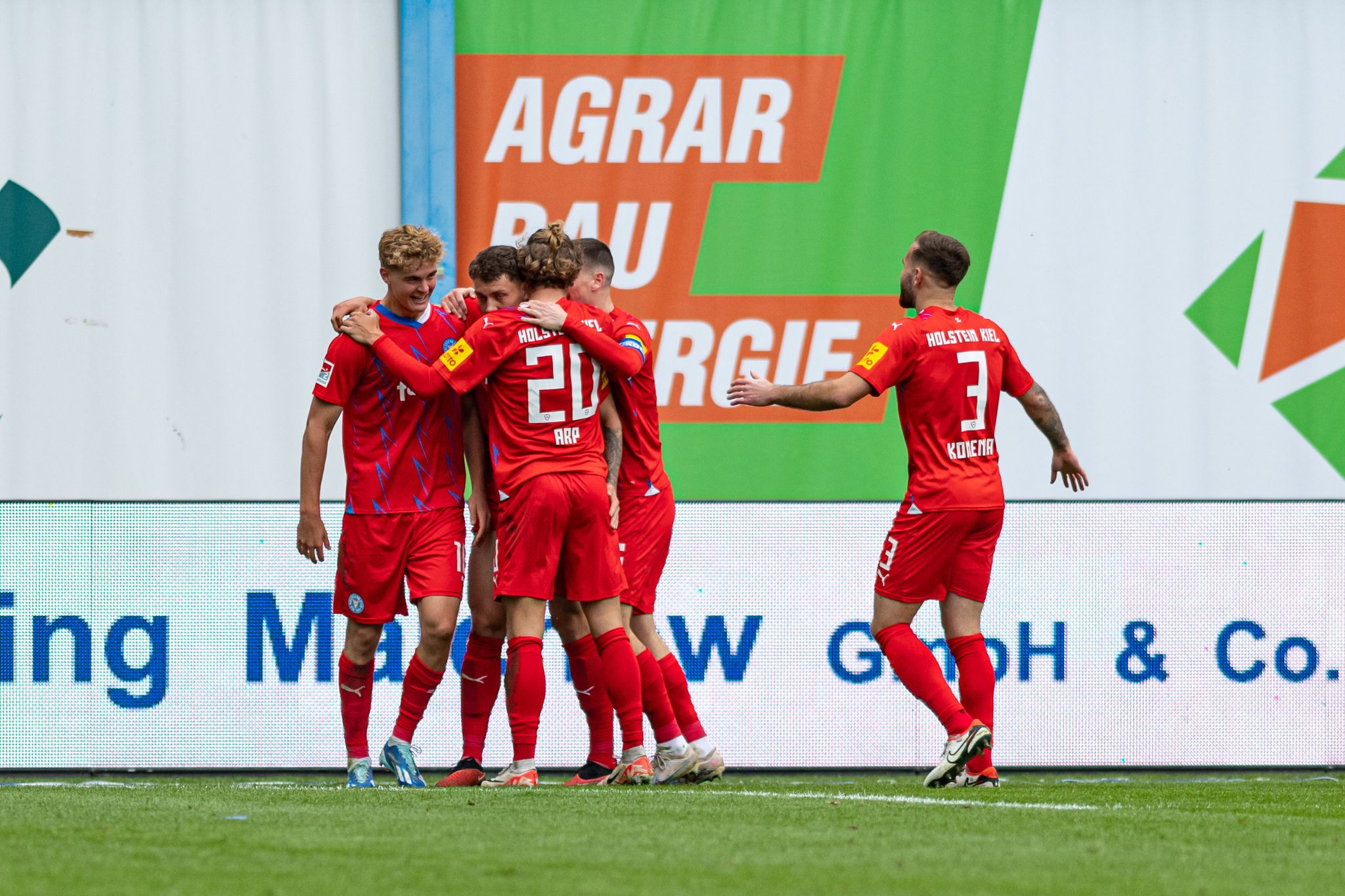 Holstein Kiel wieder Tabellendritter nach 3:1 in Rostock