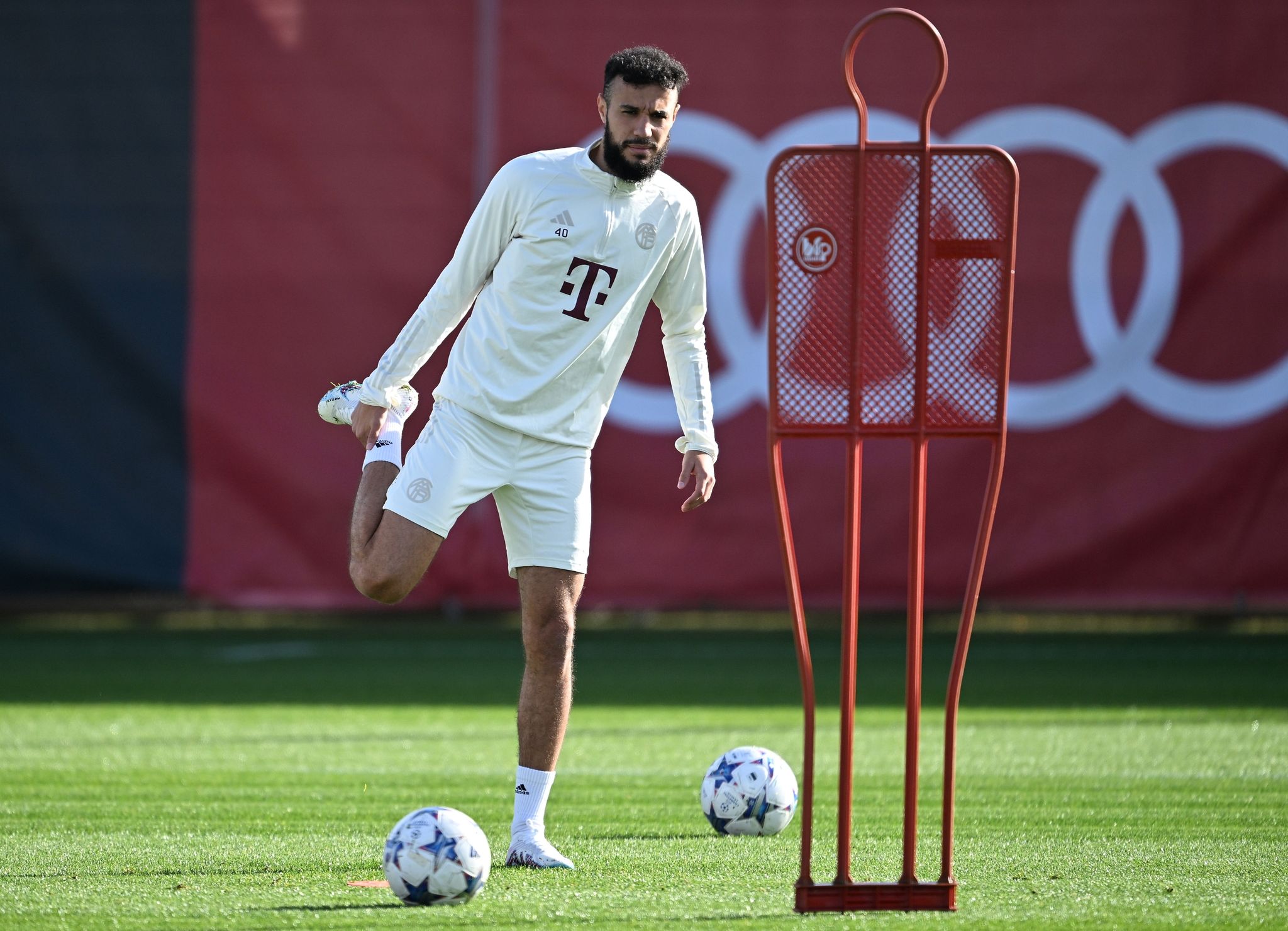 Bayern-«Risiko» bei Mazraoui – Tuchel mit Mini-Kader