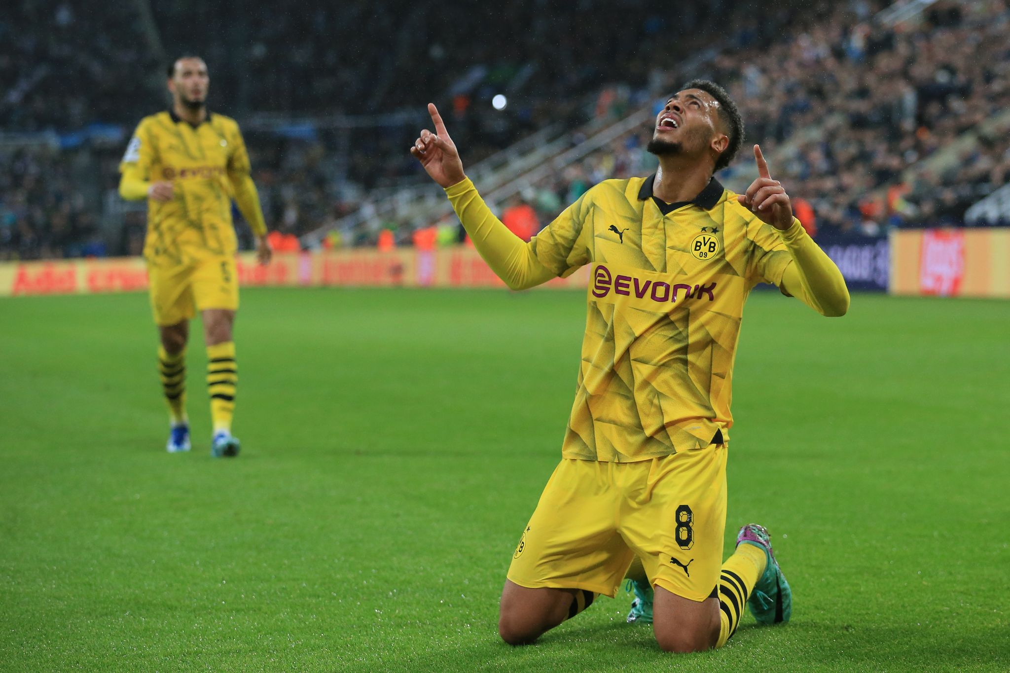 Schuss ins Glück: BVB feiert Matchwinner Nmecha