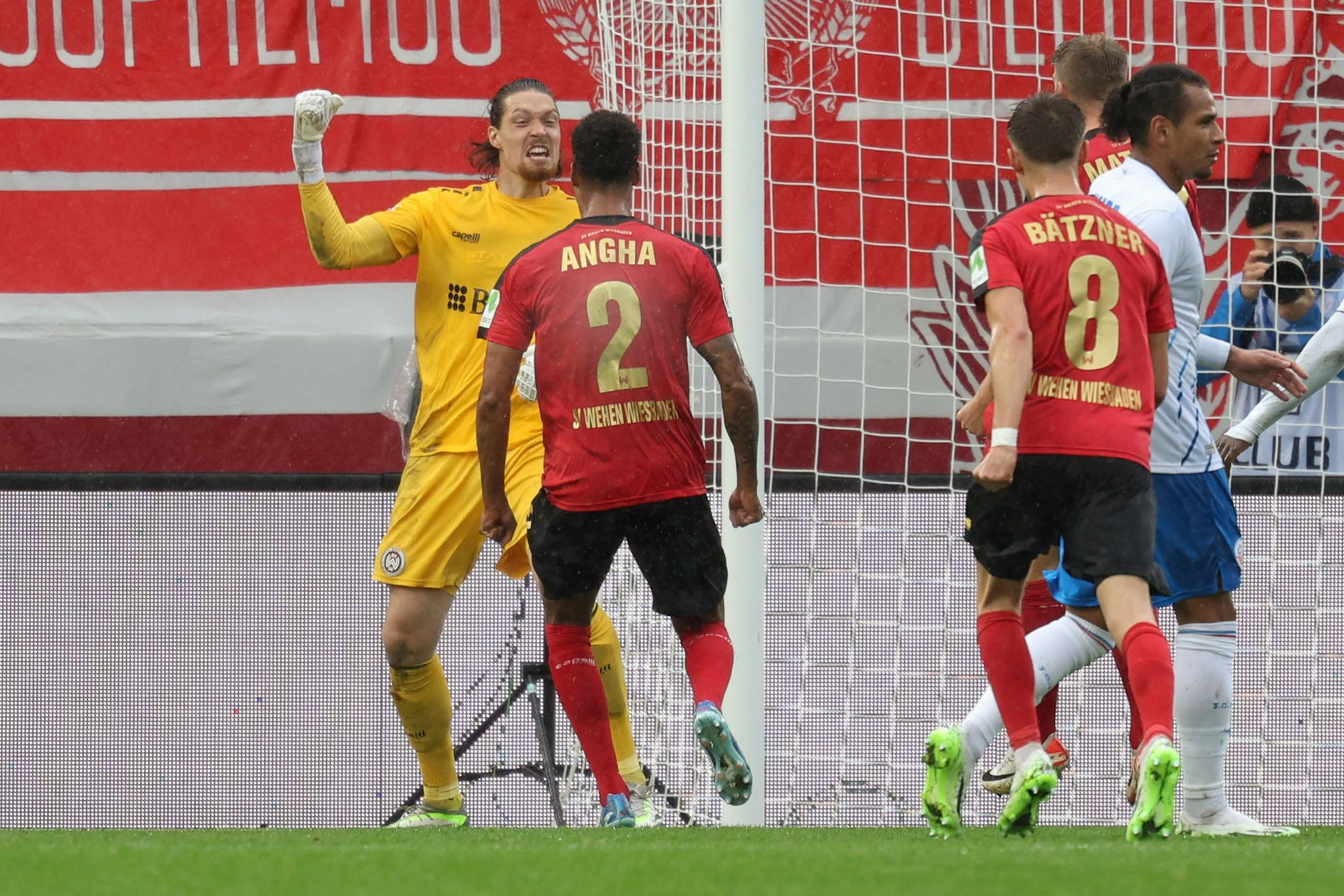 Wehen Wiesbaden mit Befreiungsschlag gegen Rostock