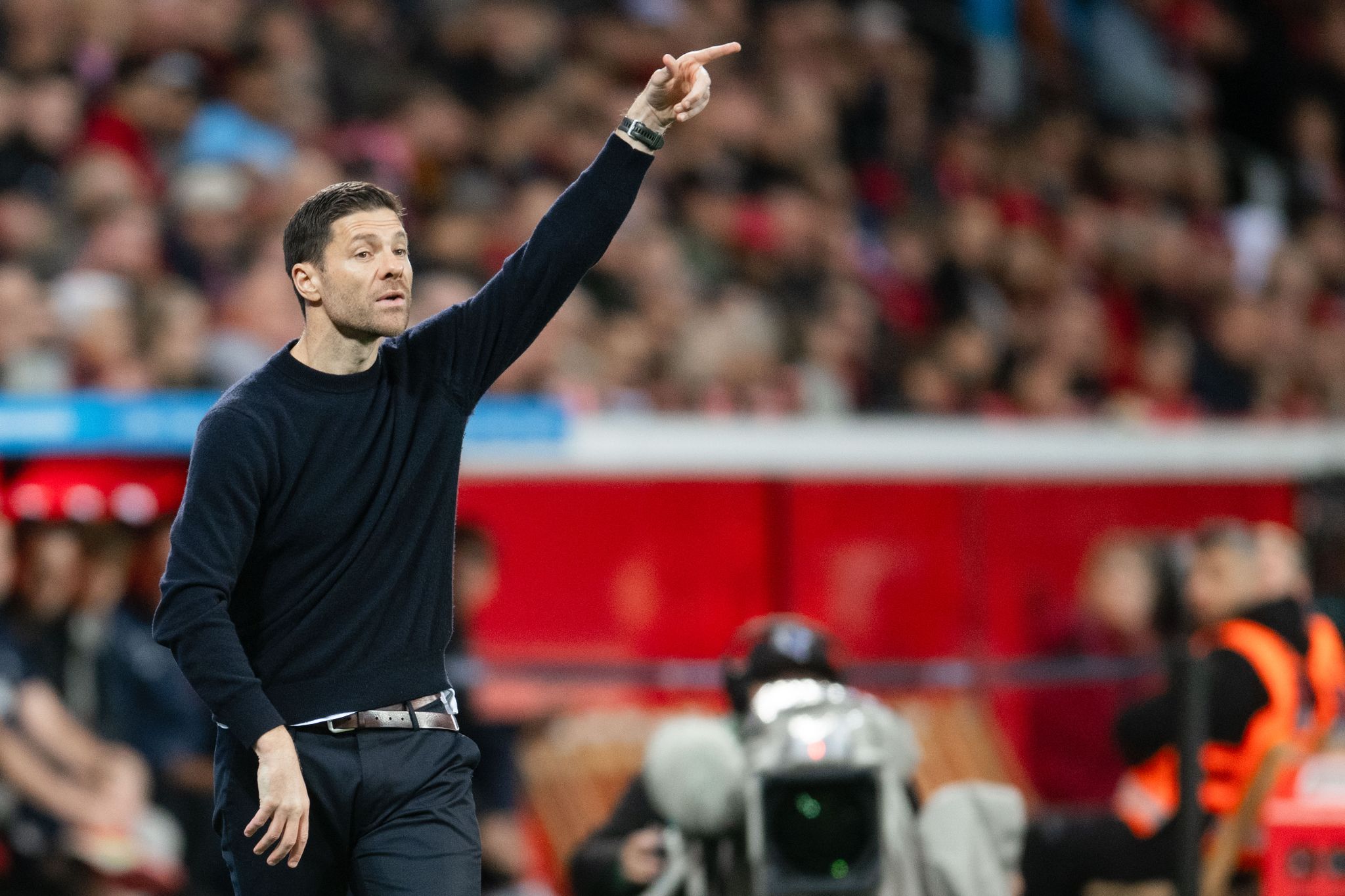 Alonso mit historischem Leverkusen-Start