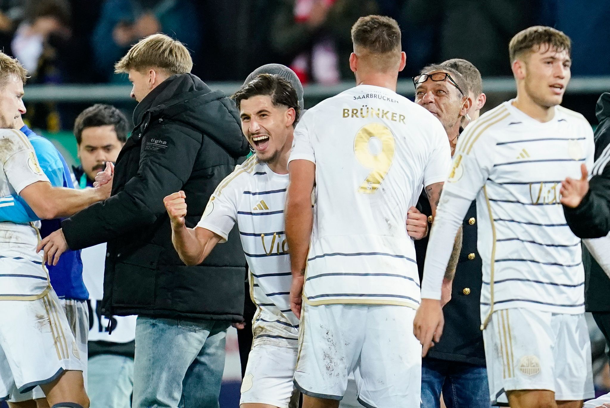 Sensation in Saarbrücken: FC Bayern fliegt aus dem DFB-Pokal