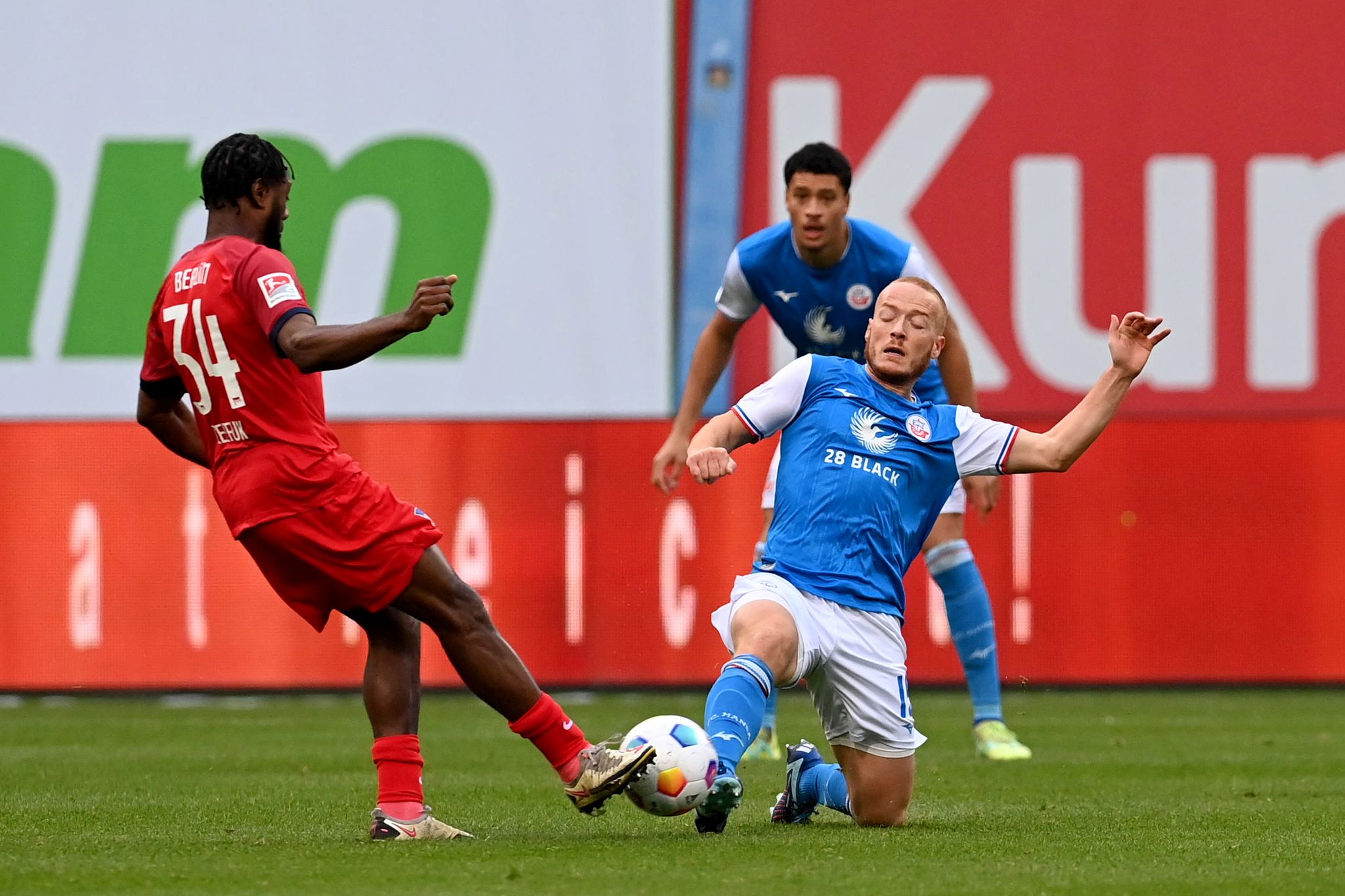 Hertha BSC weiter im Mittelmaß: Nur 0:0 bei Hansa Rostock