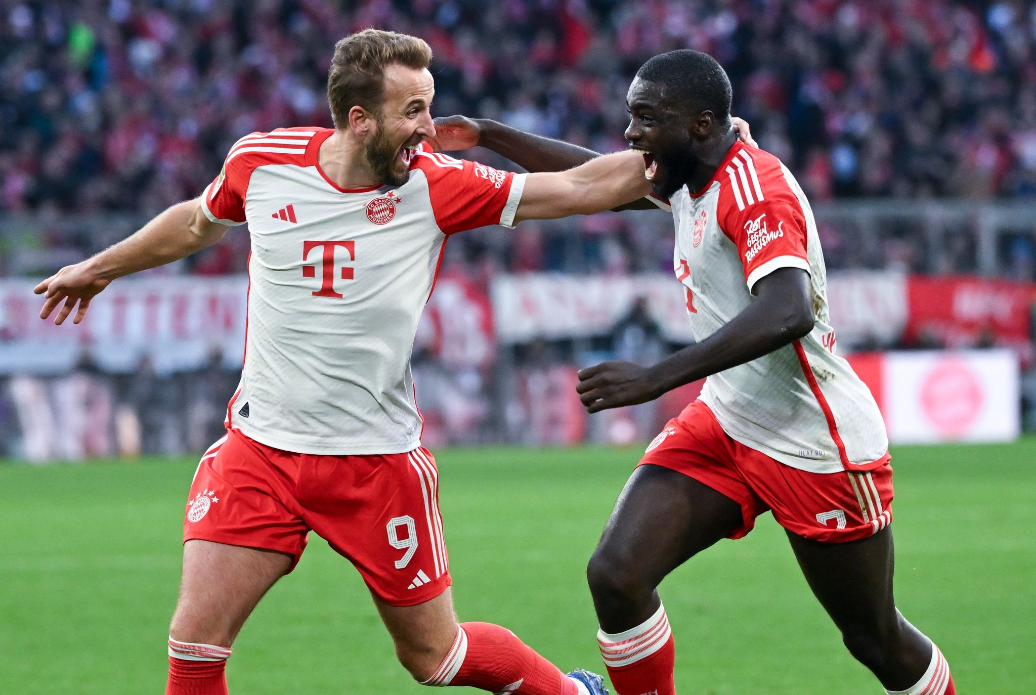 Bayern vorerst Tabellenführer – BVB verliert erneut