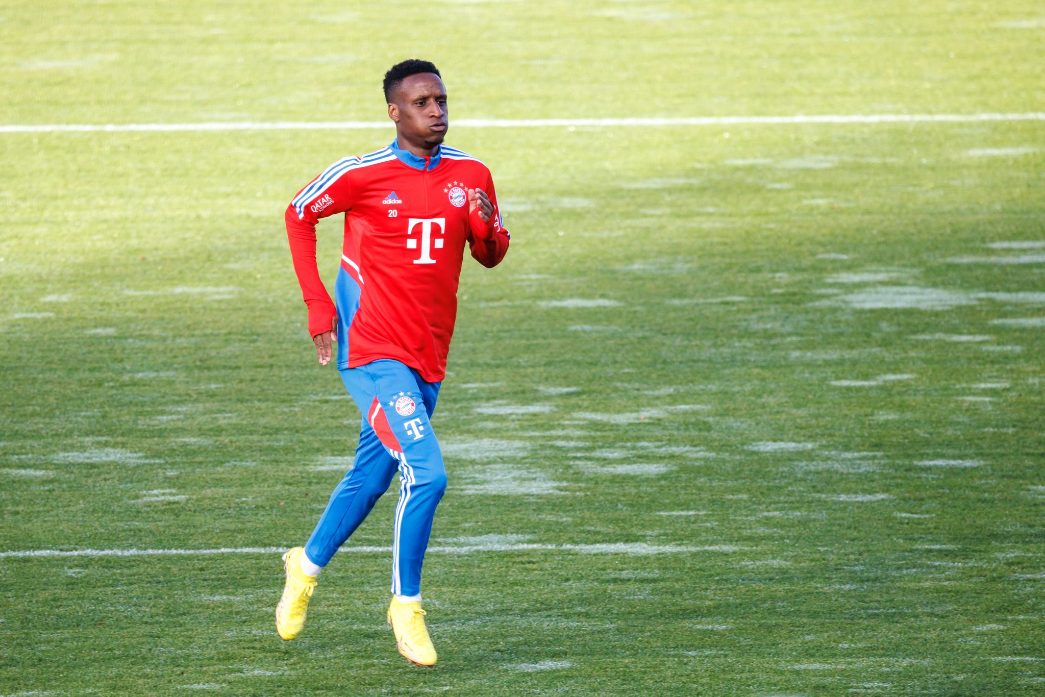 Bayern-Profi Sarr mit Kreuzbandriss im Training