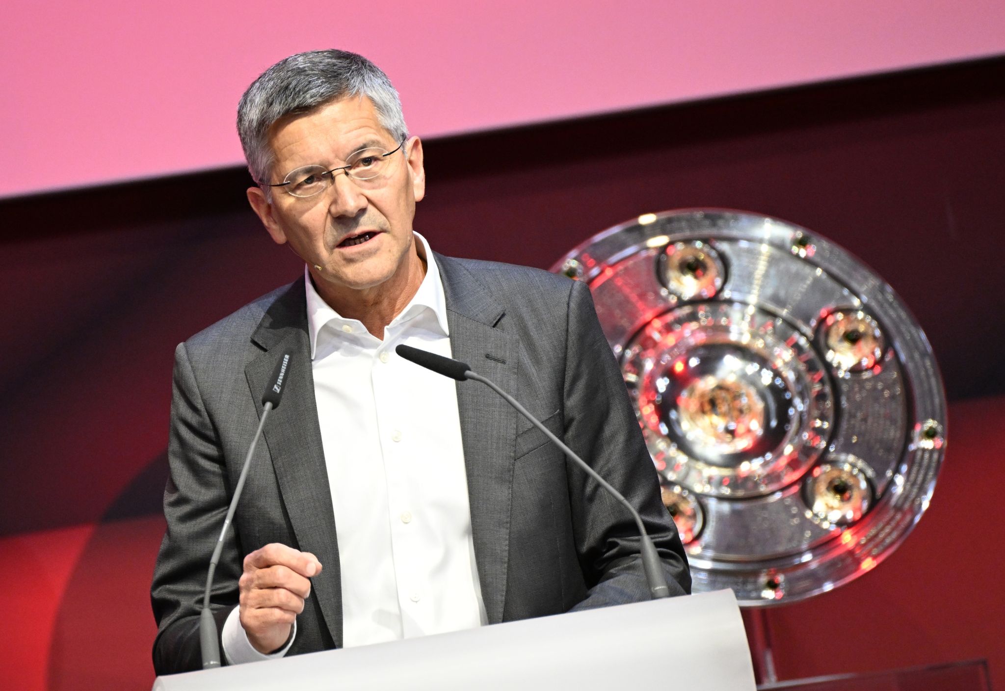 FC Bayern schaut bei Winter-Transfers auf Defensivbereich