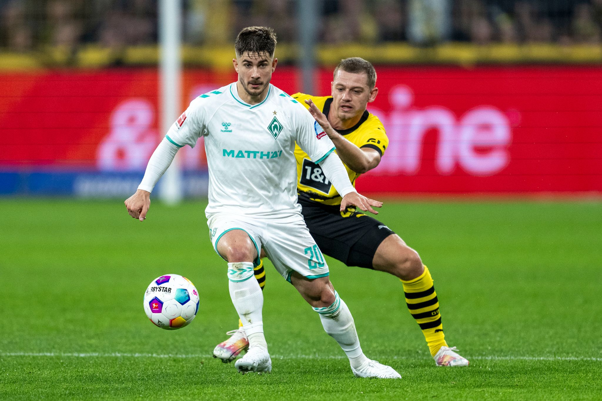 Werder Bremen verlängert Vertrag mit Romano Schmid