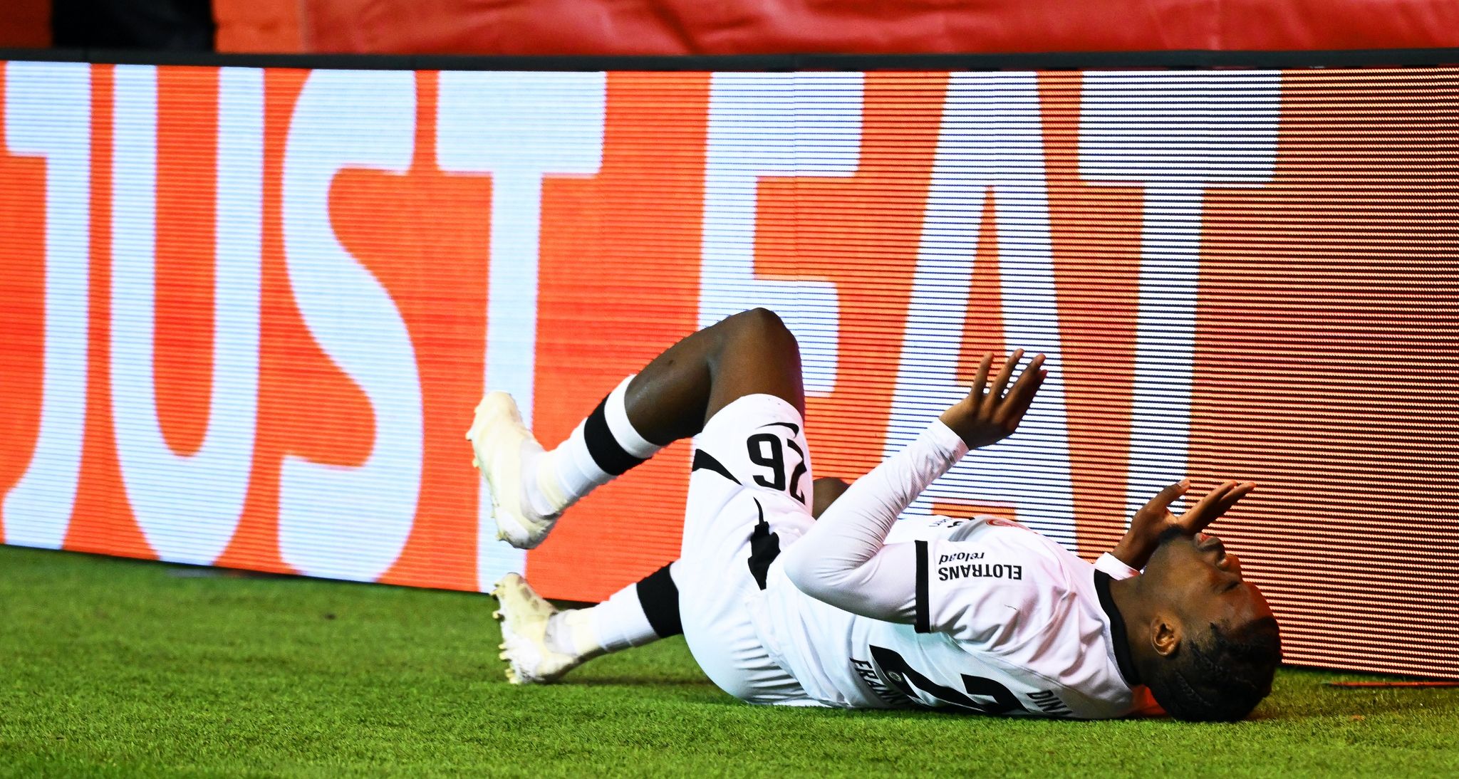 Frankfurts Dina Ebimbe gegen Leverkusen fraglich – Trapp fit