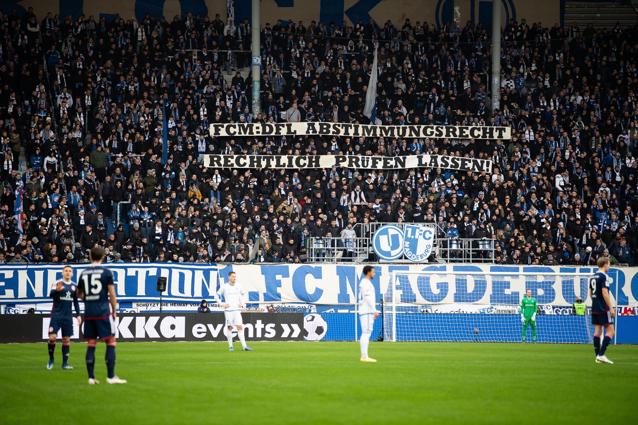 Fan-Protest gegen DFL: «Kein Teil Eures Deals»