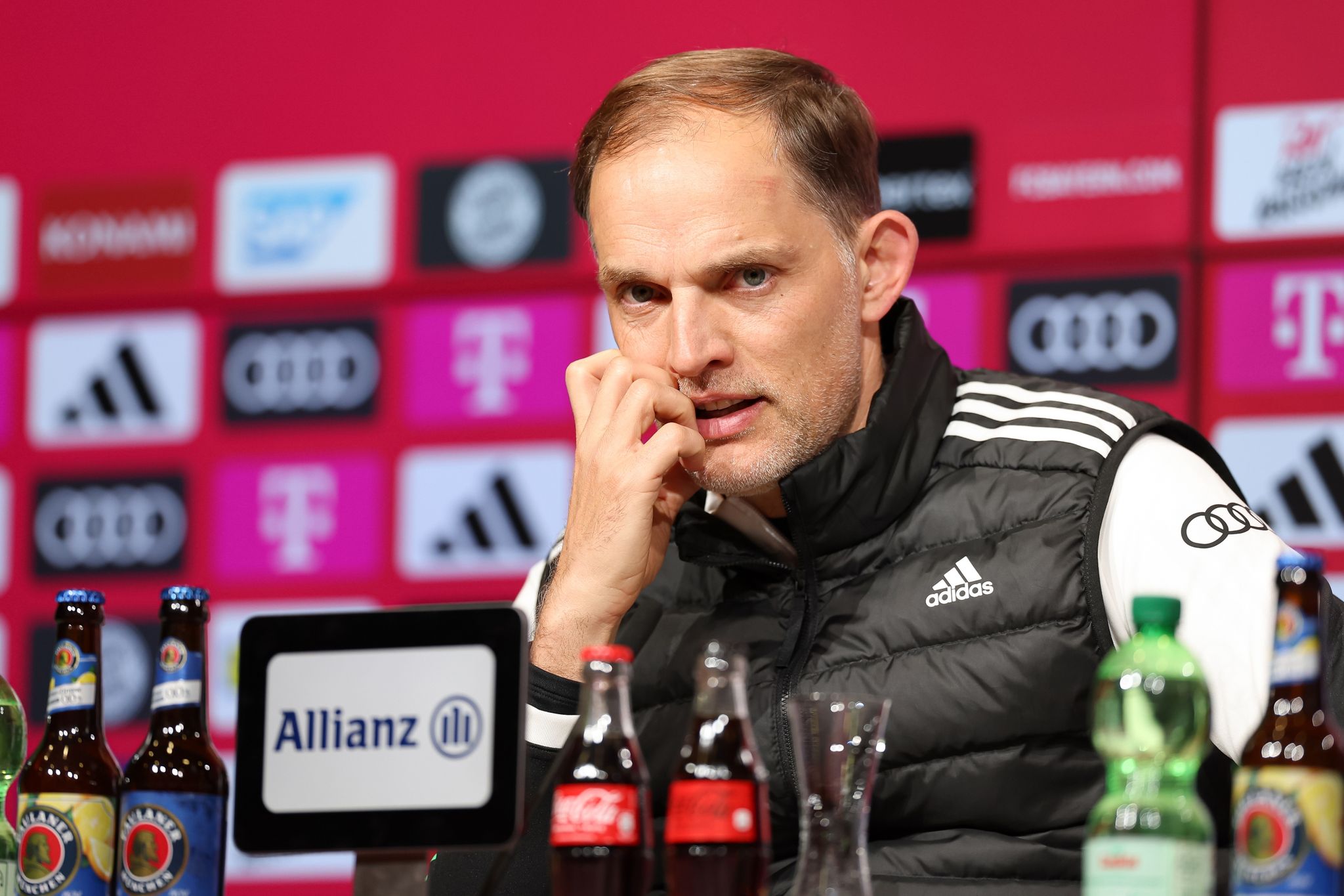 Bayern suchen nach Dier-Leihe noch rechten Verteidiger