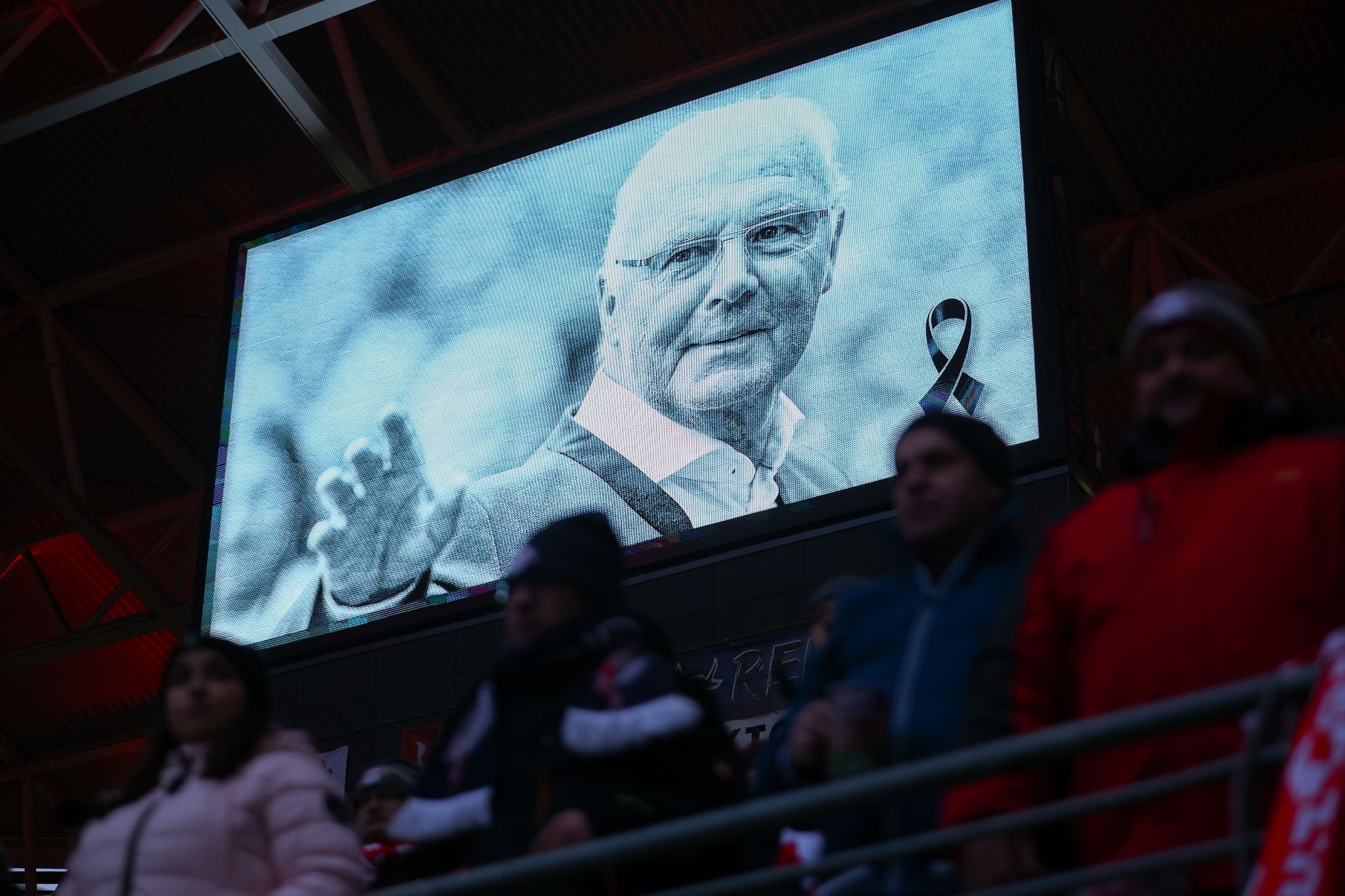 Beckenbauer-Gedenken in Stadien: «Ruhe in Frieden, Kaiser»
