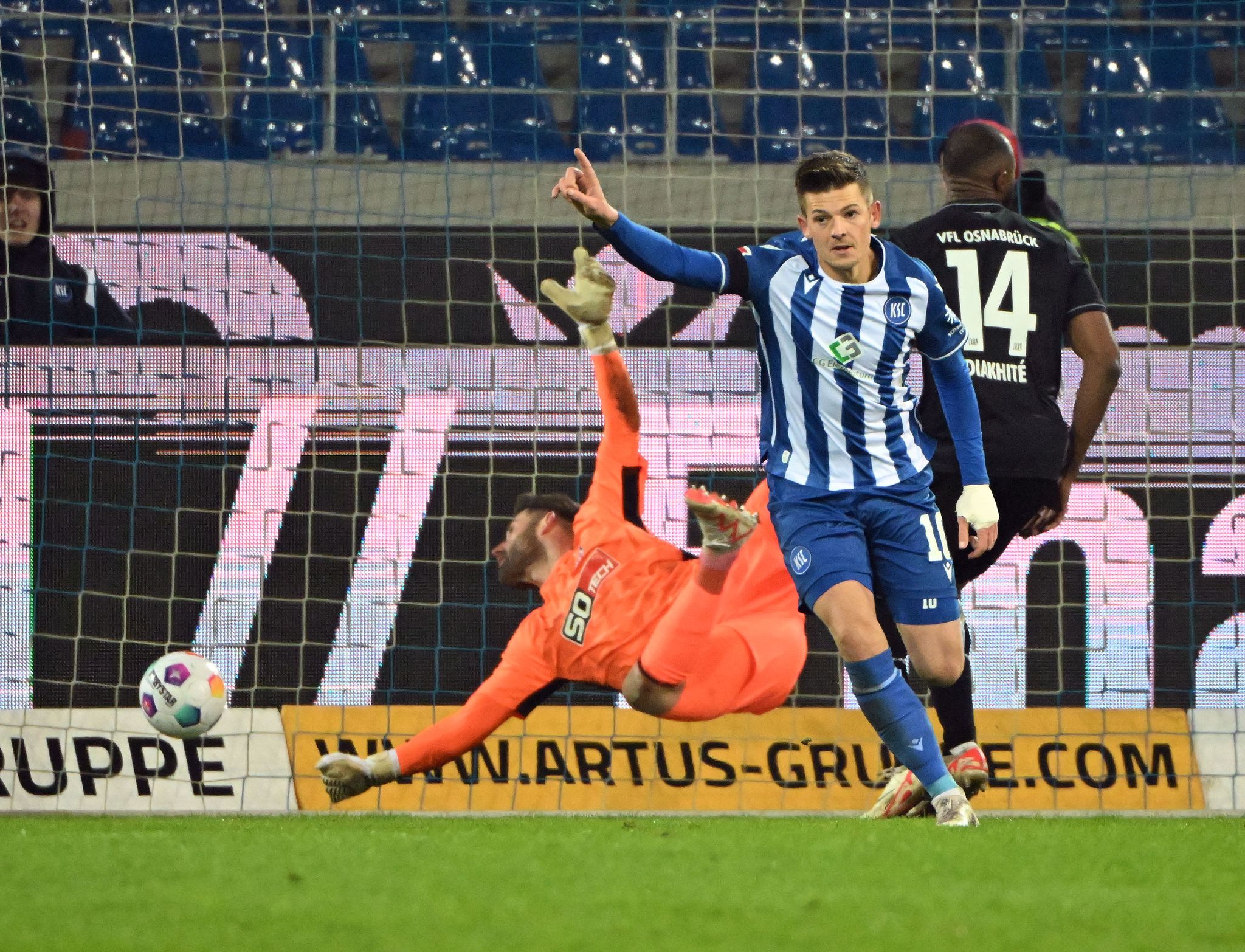 Karlsruher SC kämpft sich zu mühsamem 2:1 gegen Osnabrück