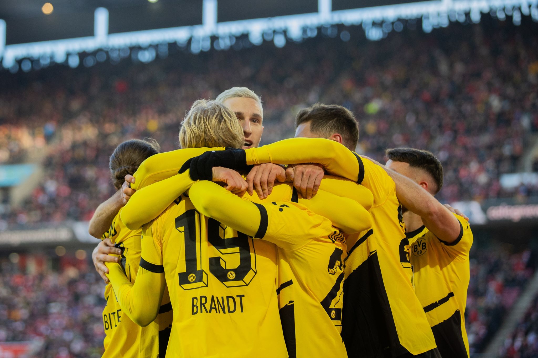 BVB startet mit Sieg in Rückrunde – Stuttgart verliert