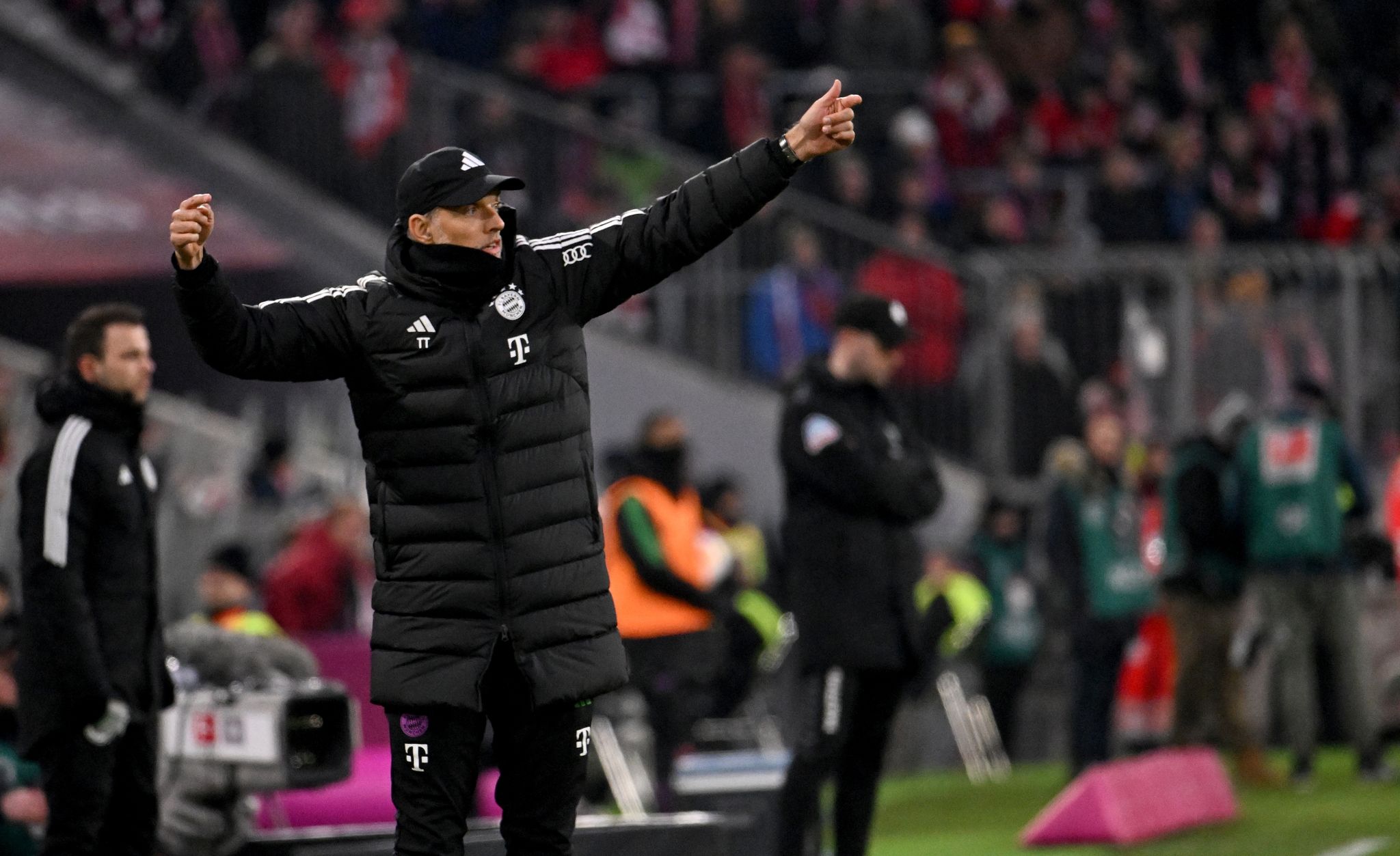 Rätselhafte Bayern: Aussetzer mit «langweiligem Fußball»