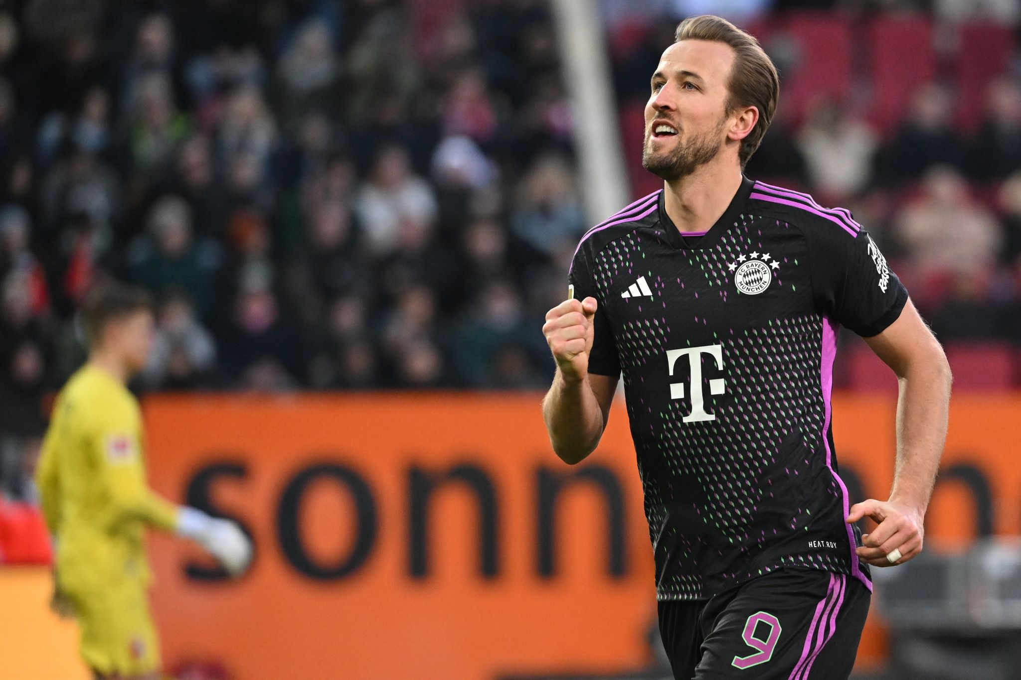 Spieler besuchen Fanclubs – Kane in Kirchweidach gefeiert