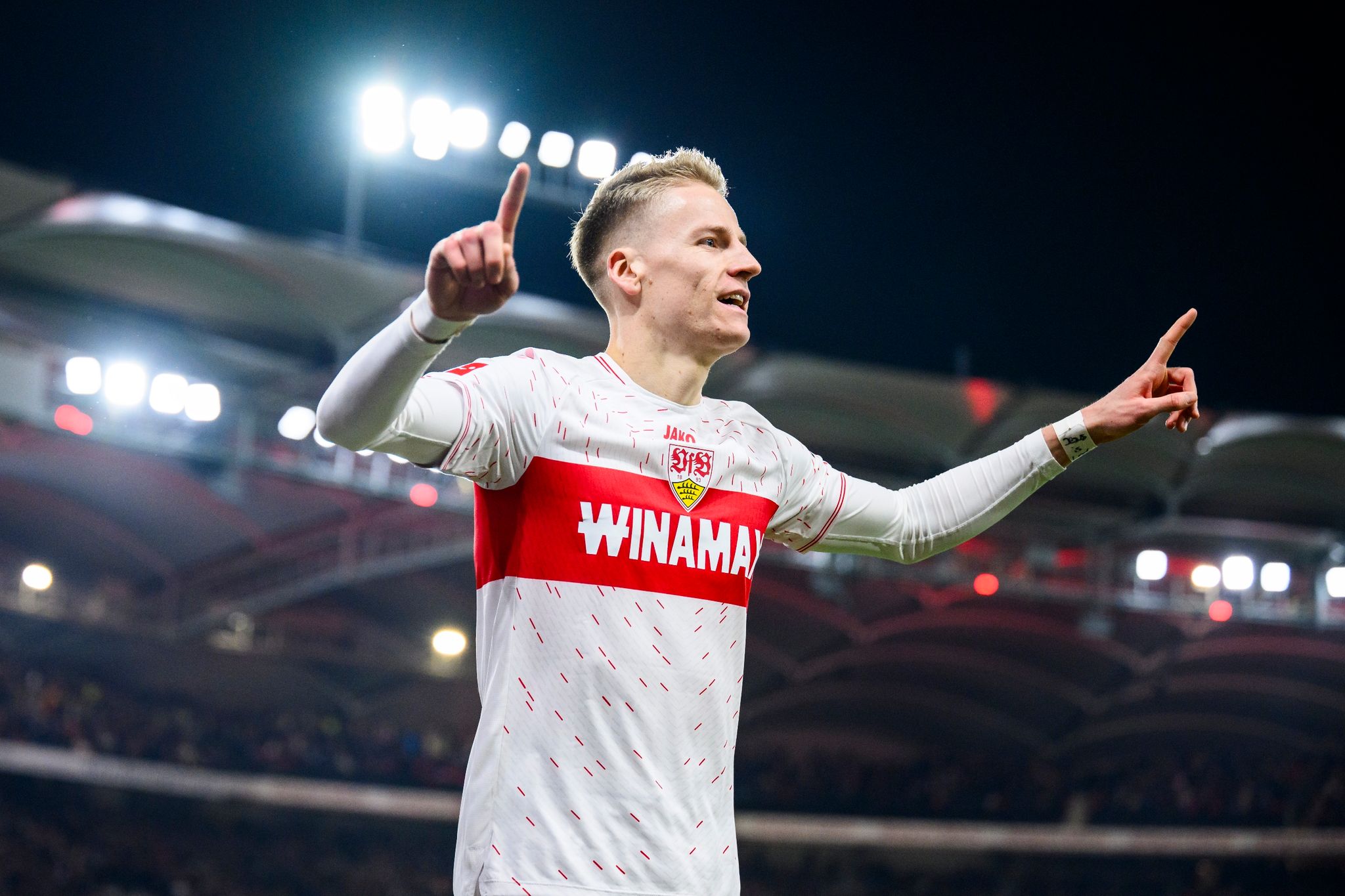 Nationalspieler Führich verlängert beim VfB Stuttgart