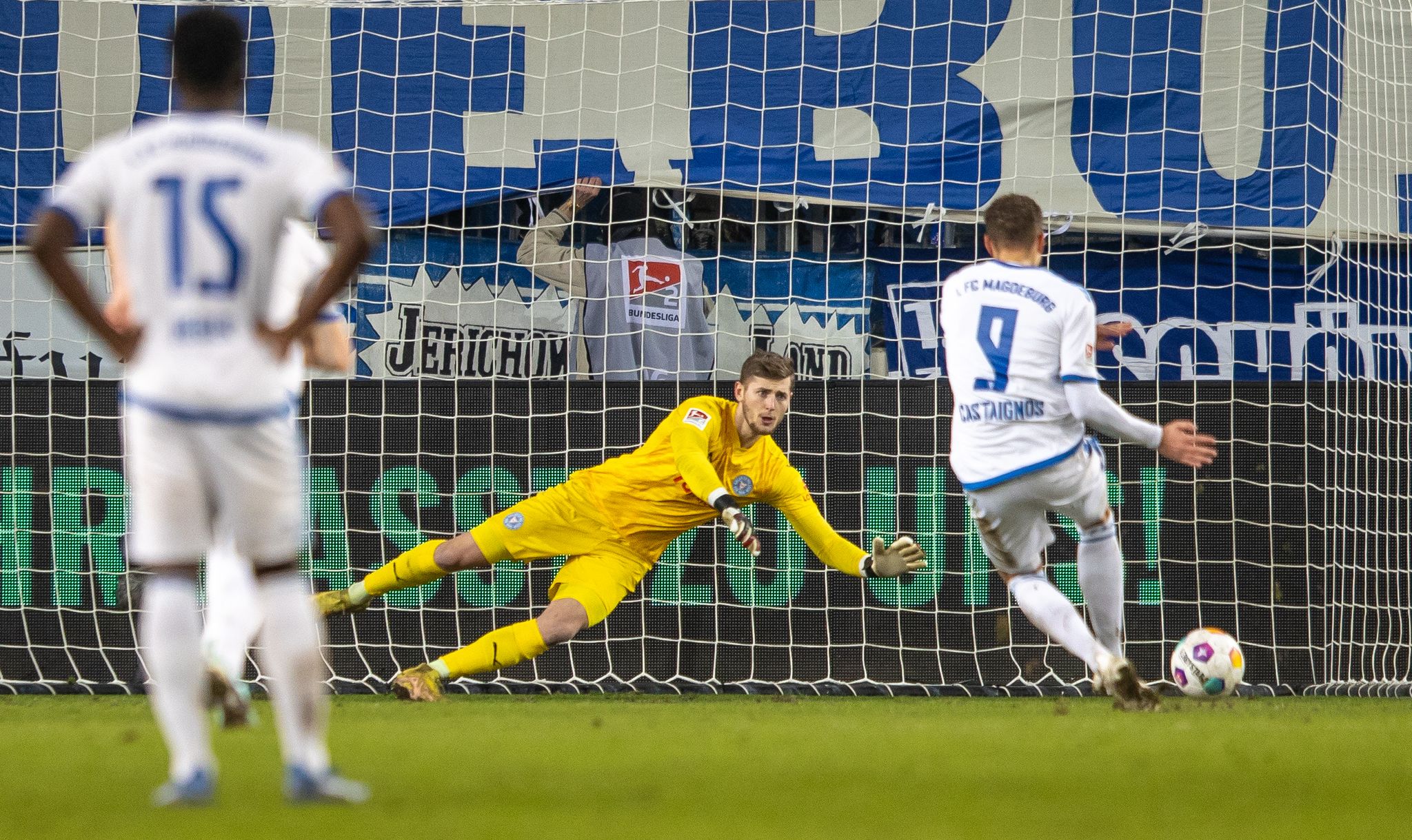 Zweitliga-Profi rassistisch beleidigt: Magdeburg reagiert