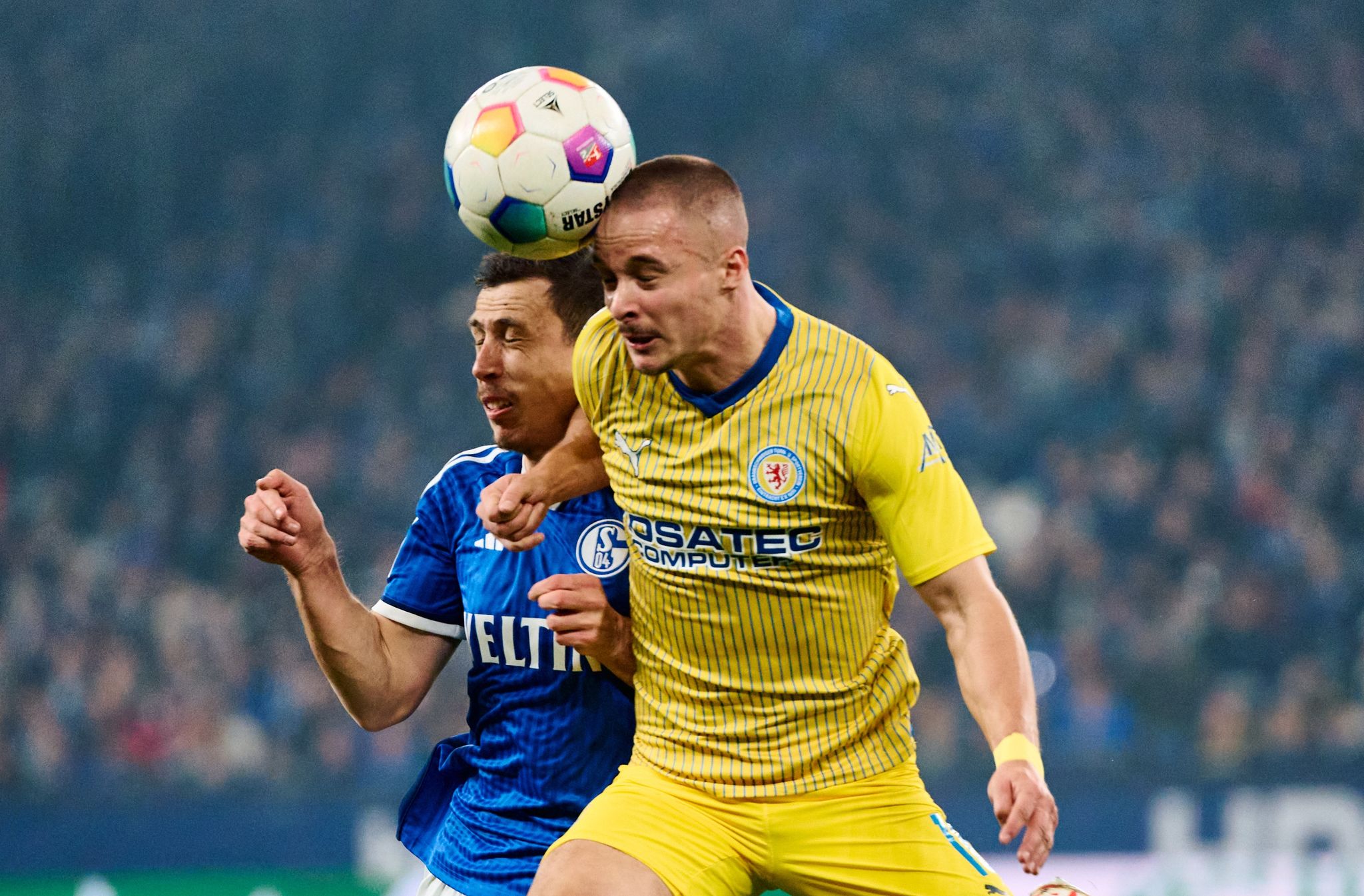 Karaman erlöst Schalke mit Siegtreffer gegen Braunschweig
