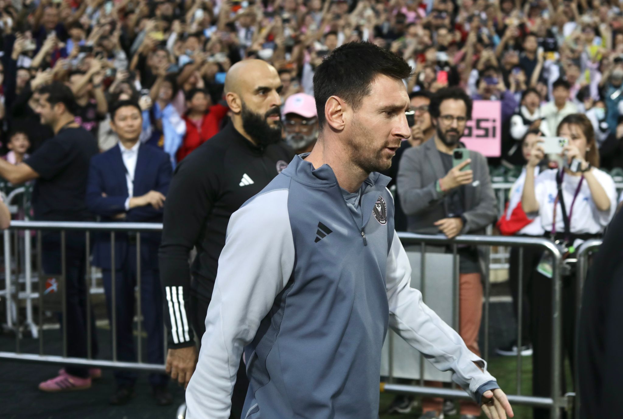 Hongkong-Minister: Vertragsbruch nach Spiel ohne Messi?