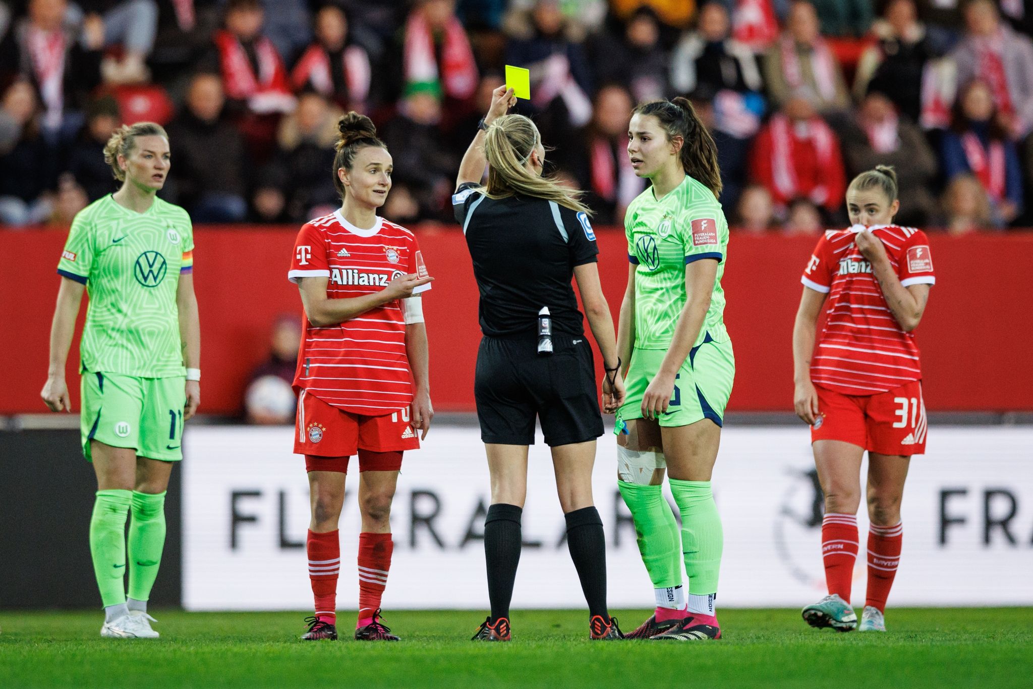 Kritik an Schiedsrichterinnen in der Frauen-Bundesliga