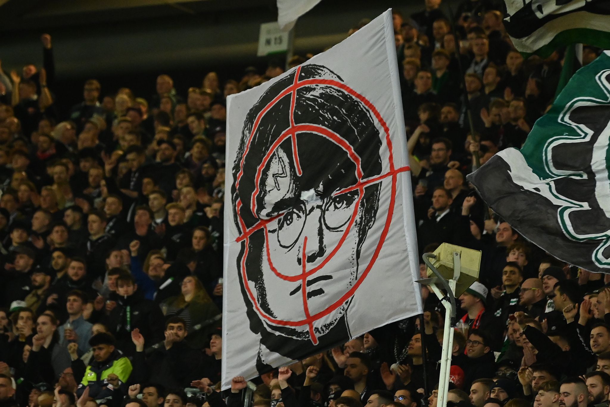 Hannover-Fans zeigen Harry Potter im Fadenkreuz