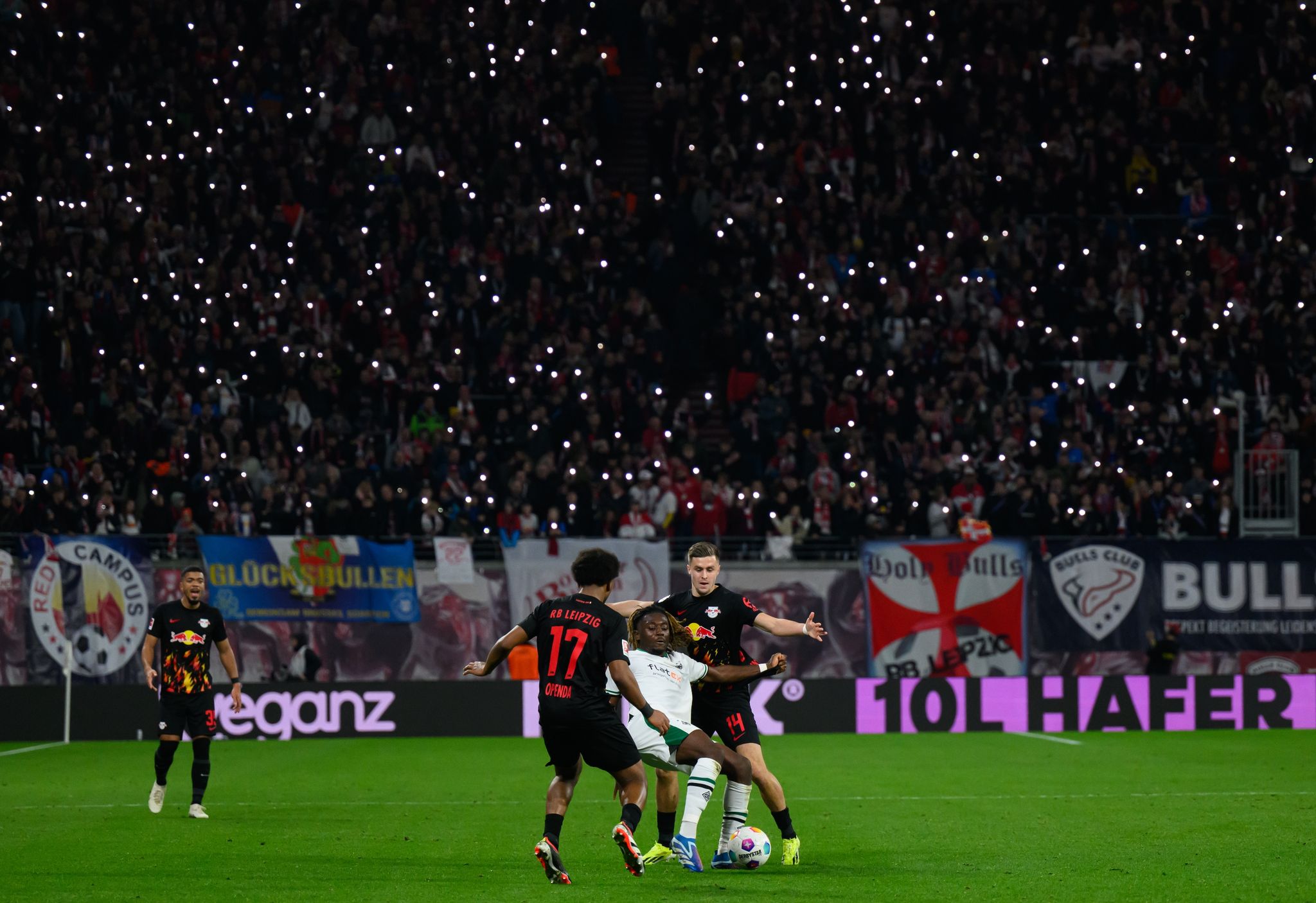 «Wirklich tragisch»: Todesfälle überschatten Leipziger 2:0