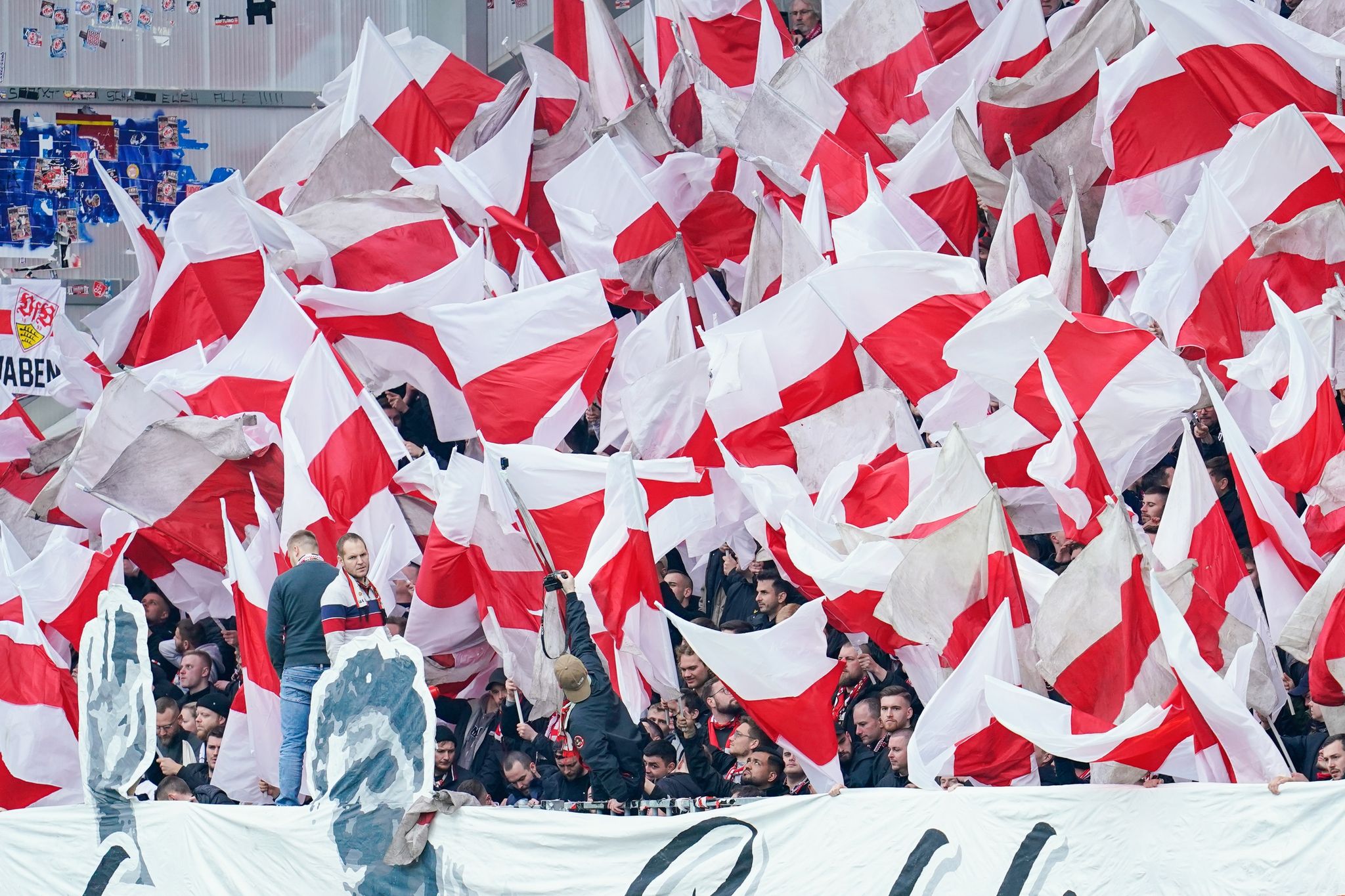 Fanhilfen vor Fußball-EM: Stadien sicher wie nie