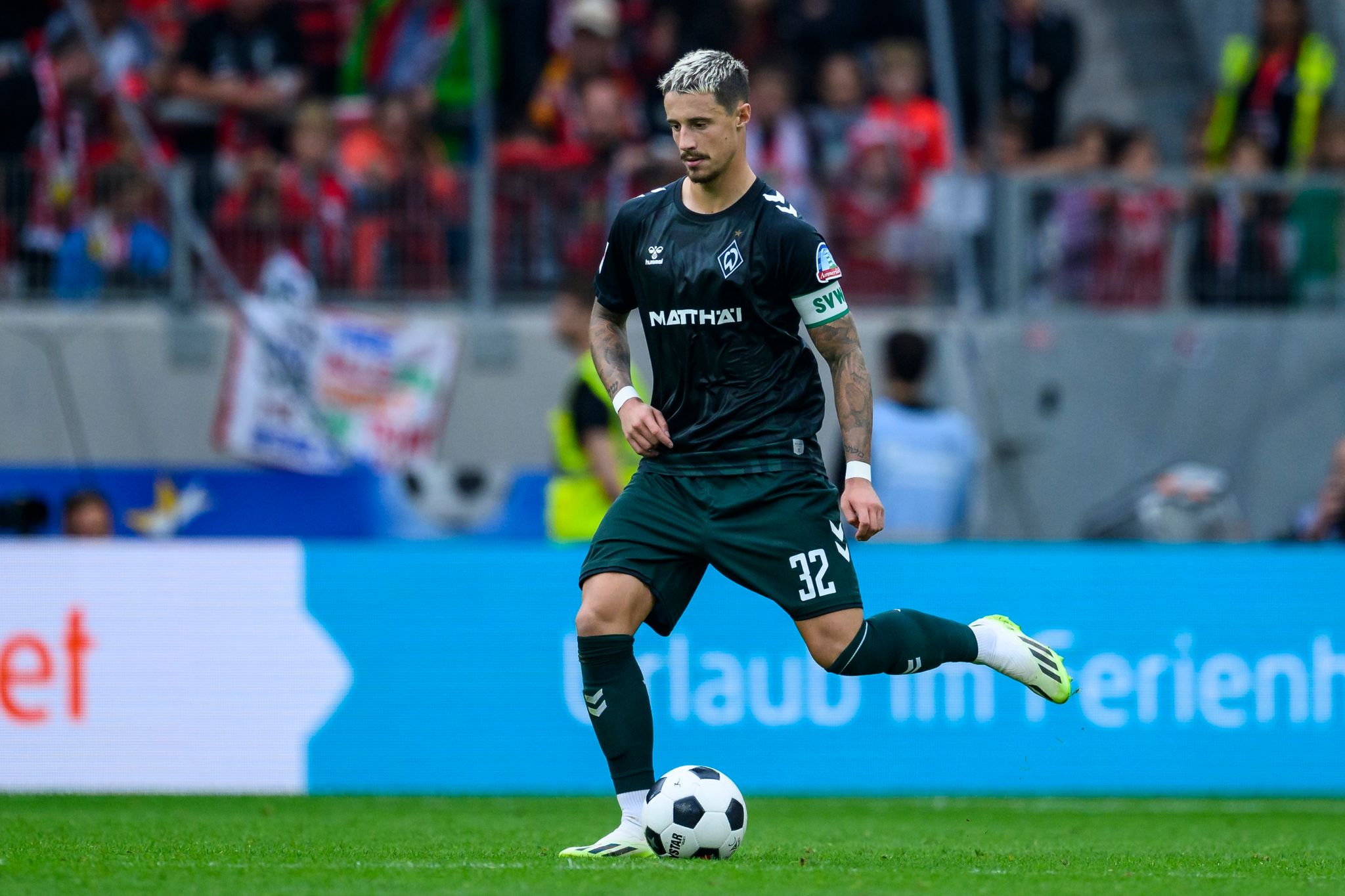 Werder-Kapitän Friedl fällt mehrere Wochen aus