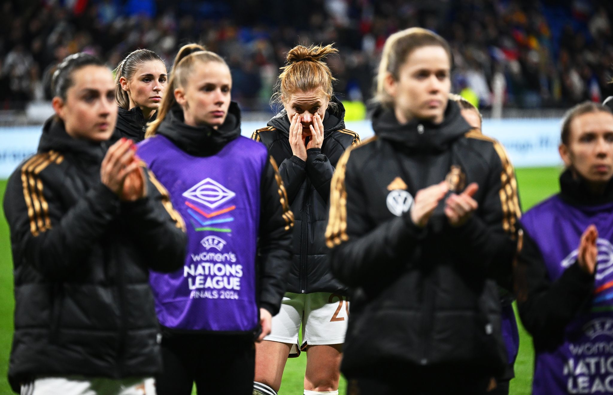 «Bisschen Angsthasenfußball»: DFB-Frauen hadern mit sich
