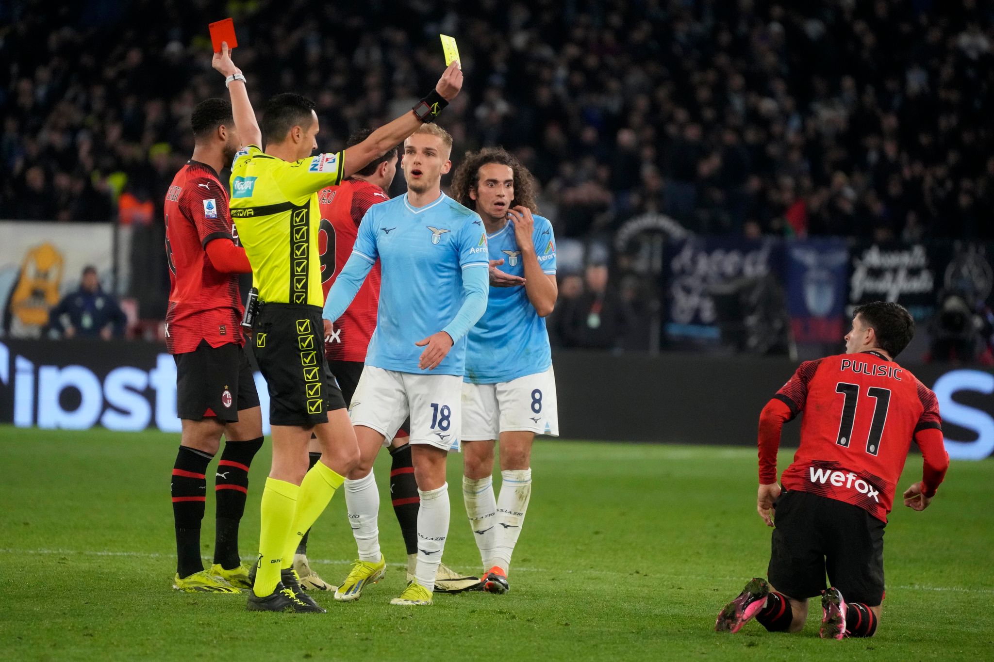 Bayern-Gegner Lazio verliert und kassiert drei Platzverweise