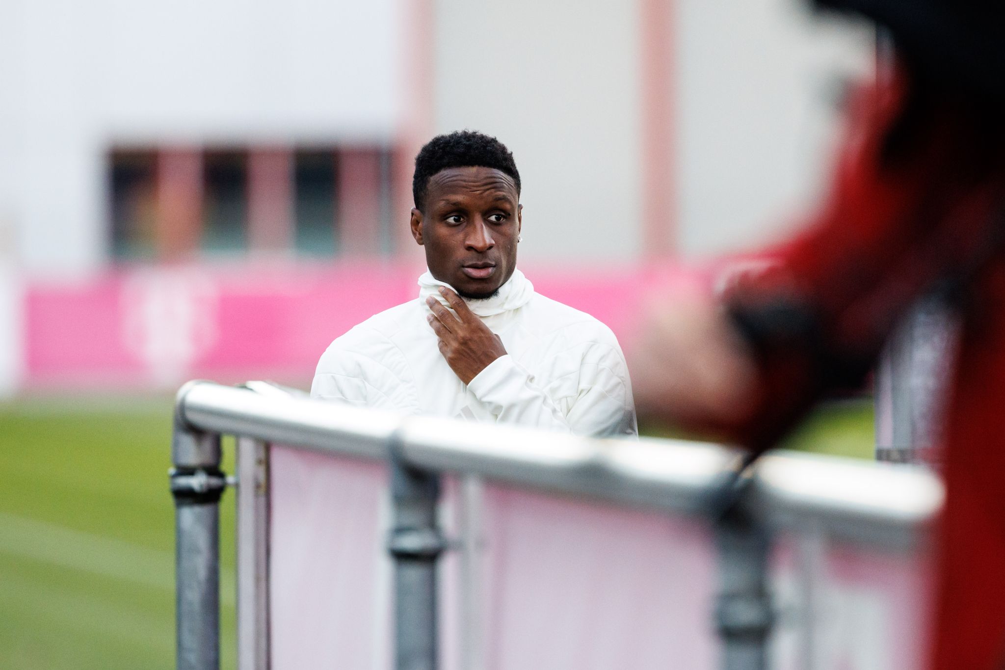 Münchner Sarr macht weiteren Schritt zum Comeback