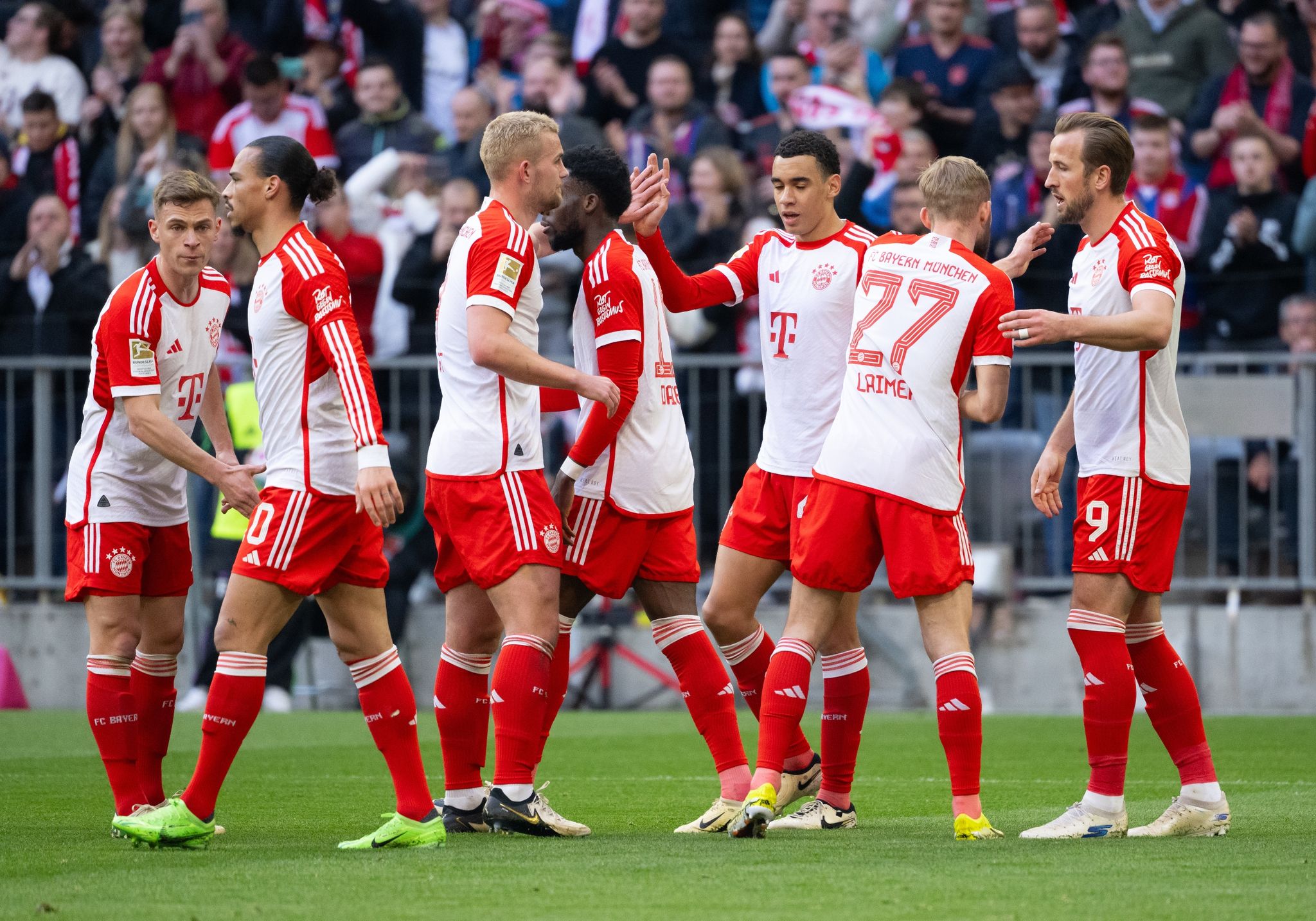 Bayern erhöhen Druck auf Leverkusen – Remis im Rhein-Derby