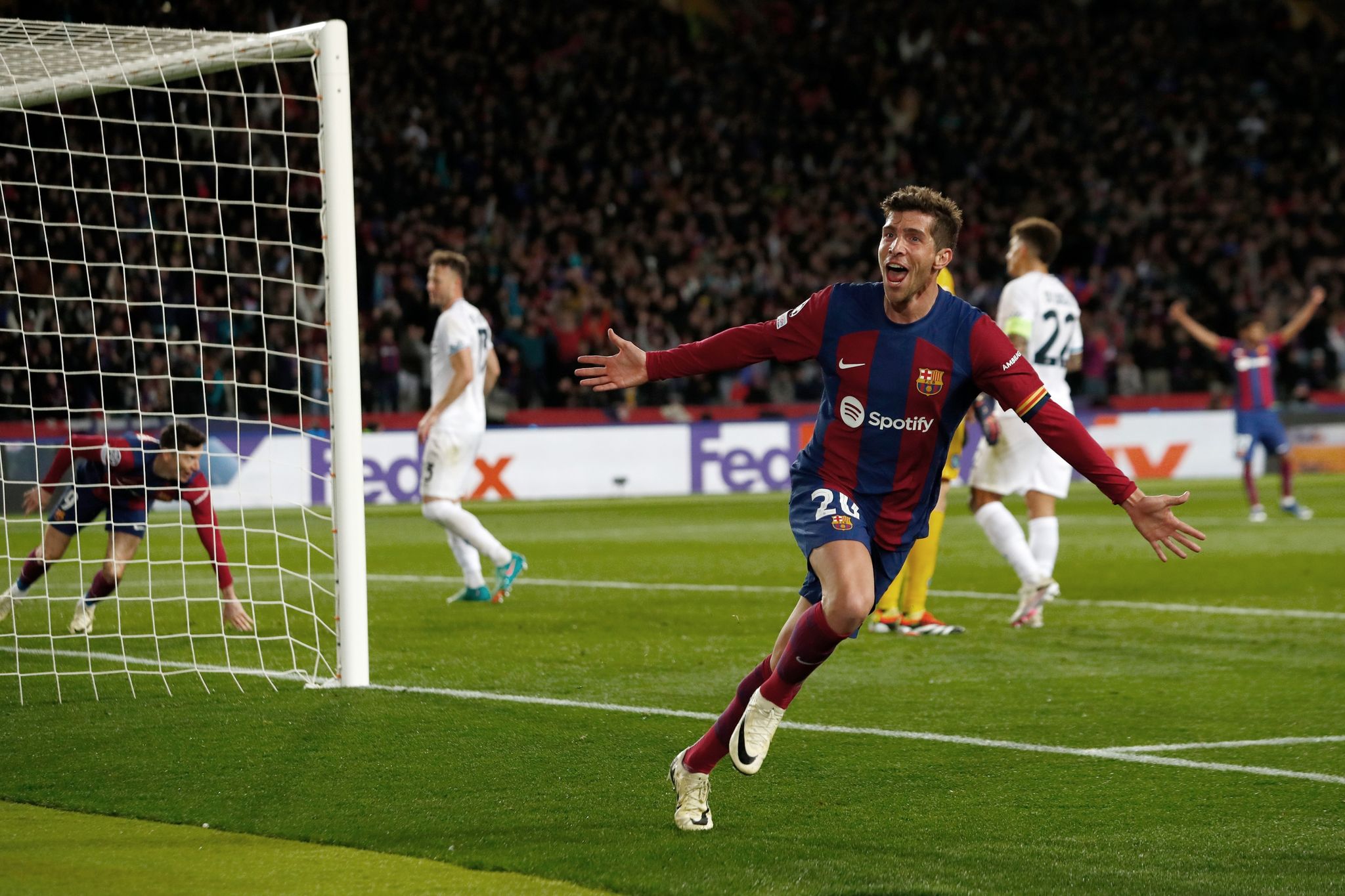 Barcelona und Arsenal im Viertelfinale