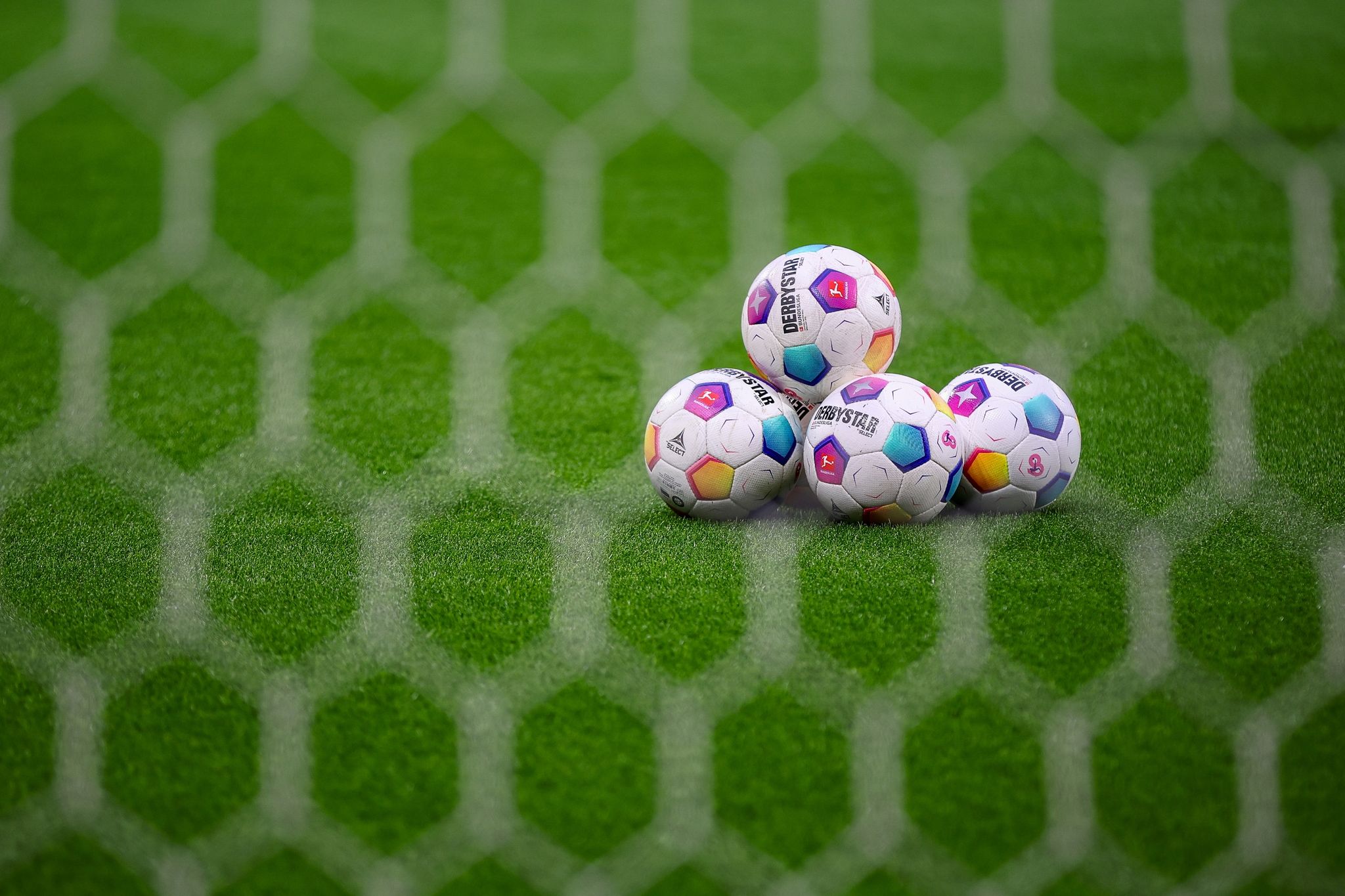 Doch keine Schiedsrichterin beim Männer-Fußballspiel im Iran