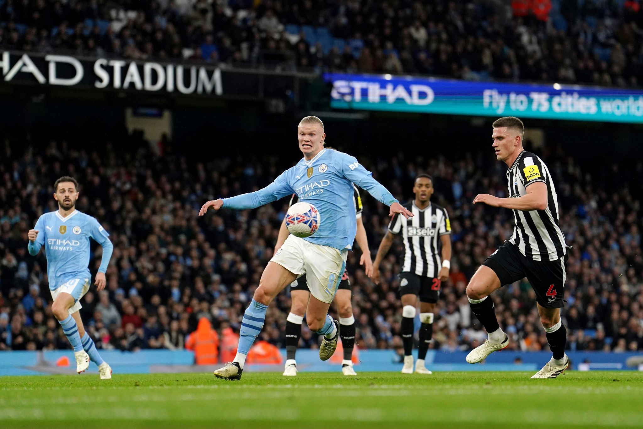 Manchester City zieht souverän ins Pokal-Halbfinale ein
